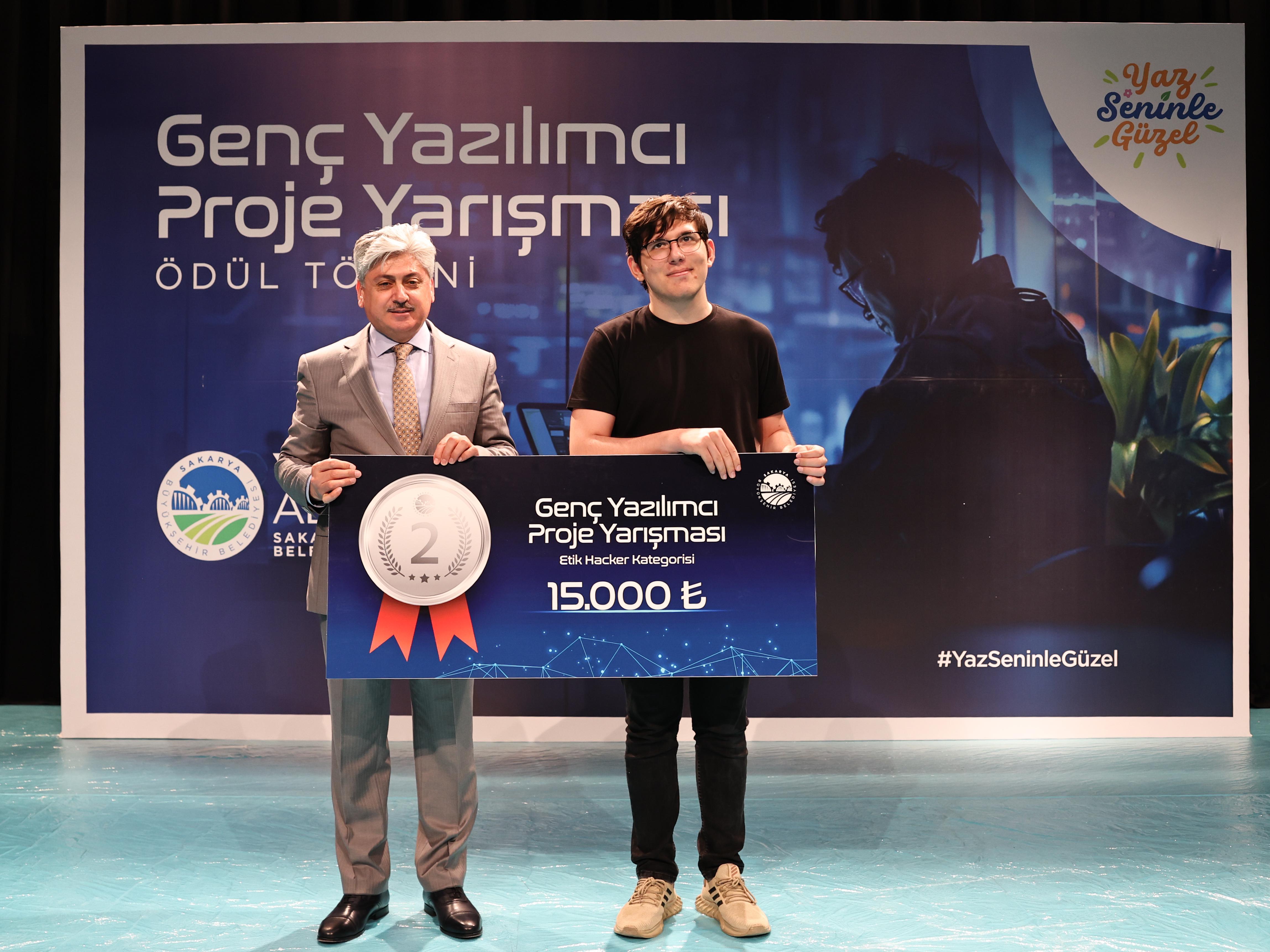 “Takip eden değil, tasarlayan, üreten, yön veren bir gençliğimiz var”