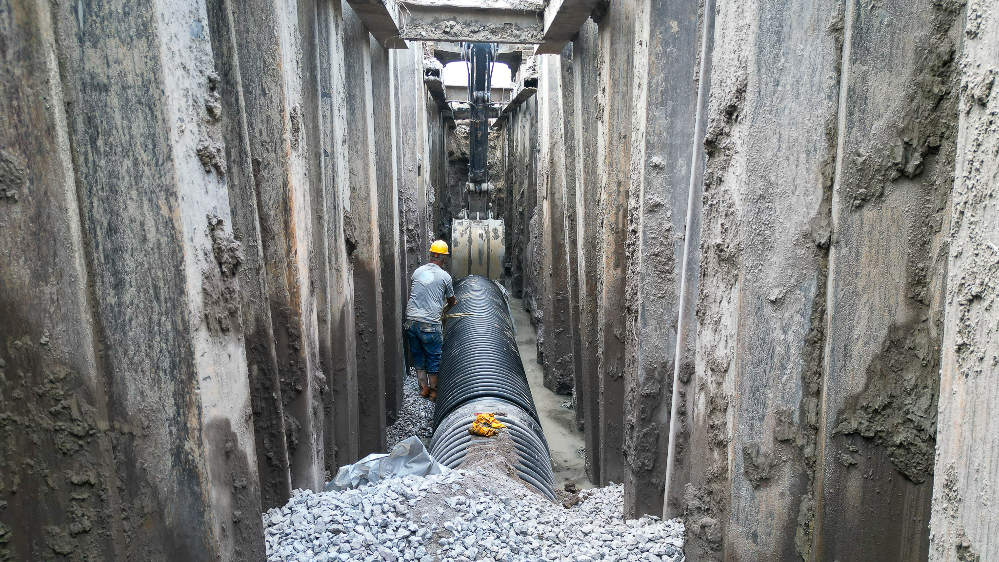 4 merkez ilçeye 12 kilometrelik yeni kanalizasyon ve yağmur suyu hattı 