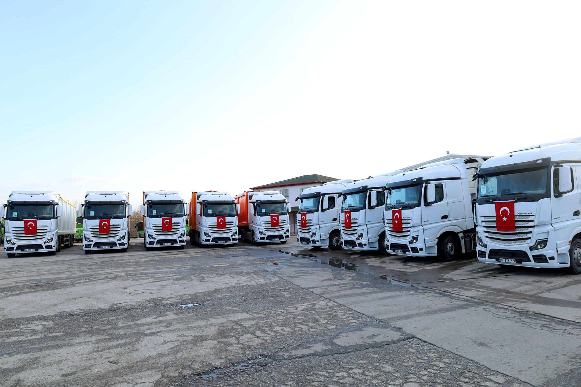 Büyükşehir katı atığın yüzde 45’ini son teknoloji 14 araçla taşıyacak: İnsan sağlığı için üst düzey hassasiyet