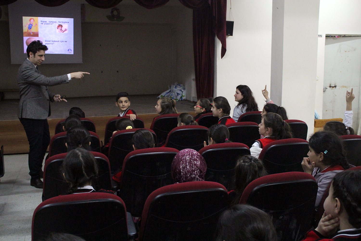 SASKİ Geyve’de bin 209 öğrenciyle buluştu