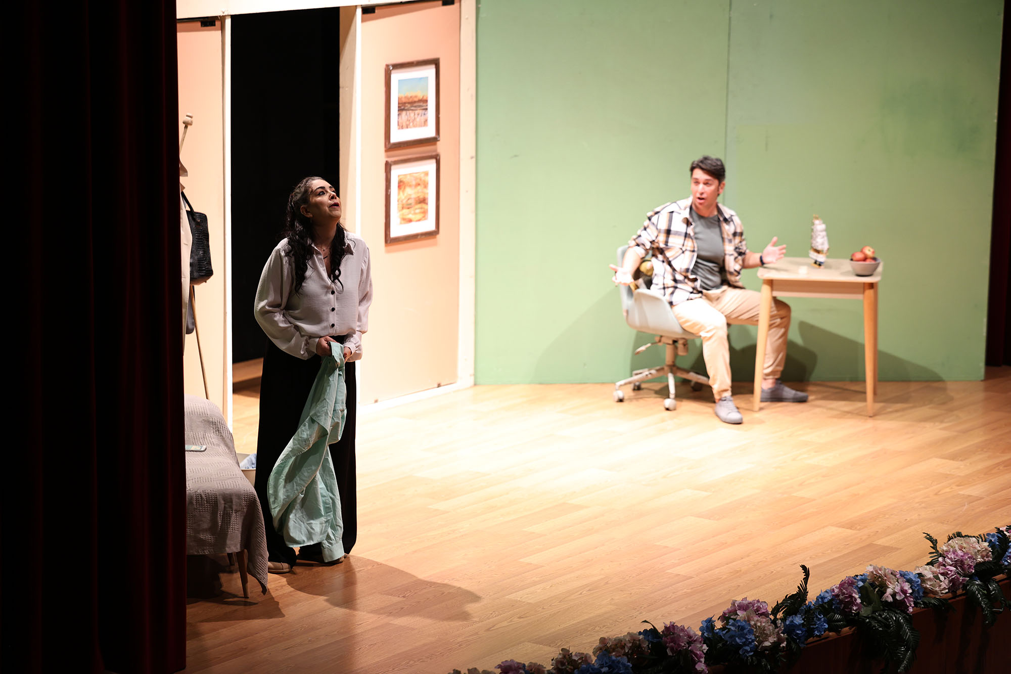 Ekim takvimi “Mükemmel Partner” tiyatrosu ile son buldu