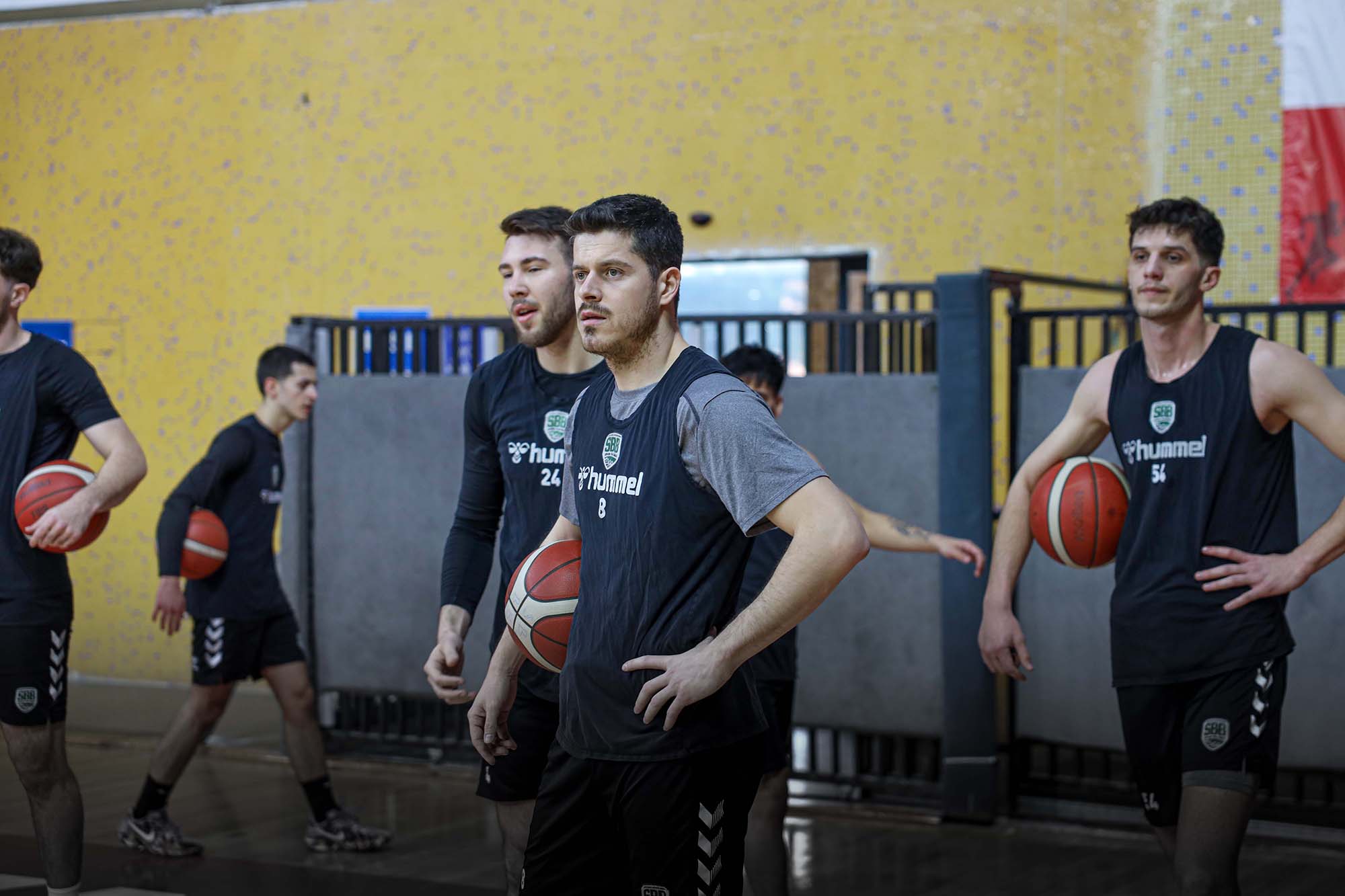Büyükşehir Basketbol play-off hazırlıklarını sürdürüyor