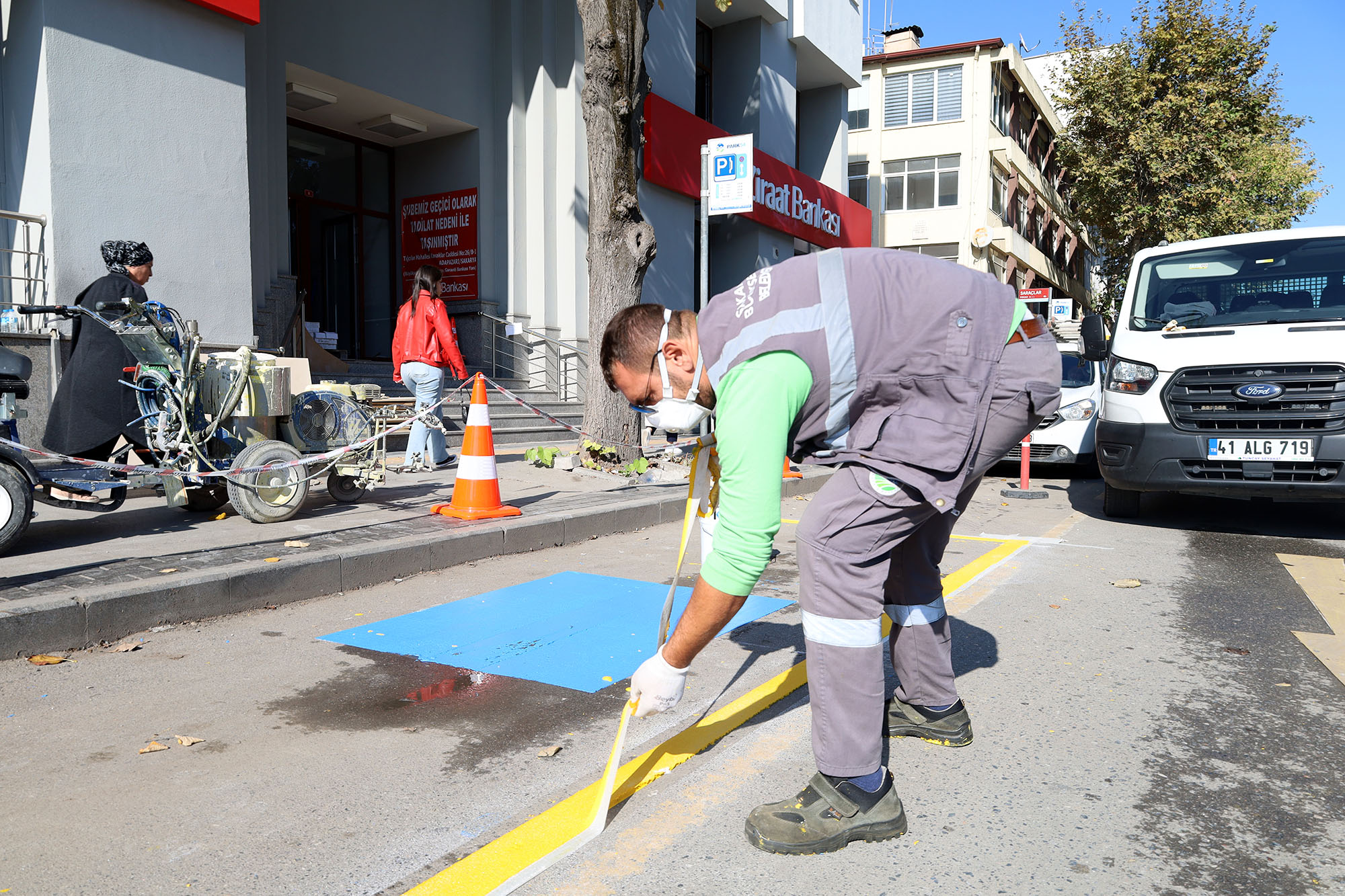 Sakarya’da engelsiz yüreklerin hayatını kolaylaştıracak 17 yeni park yeri 