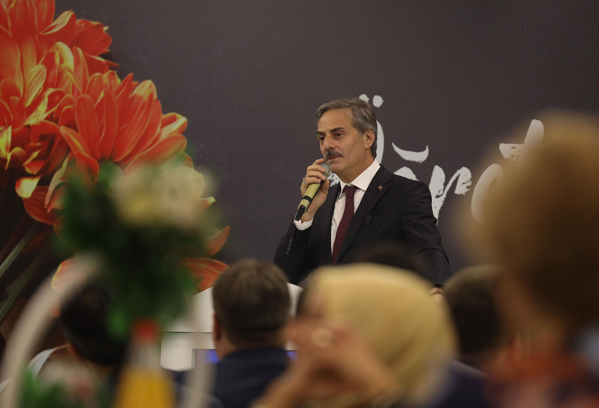 Yusuf Alemdar yarınların mimarı öğretmenlerle buluştu: “Siz medeniyetimizi geleceğe taşıyan yol göstericilersiniz”