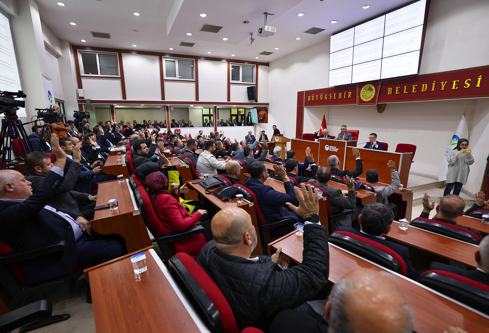 Büyükşehir Kasım Meclisi toplandı: “Türkiye Yüzyılı’nın Sakarya’sını gayret ve samimiyetle inşa edelim”