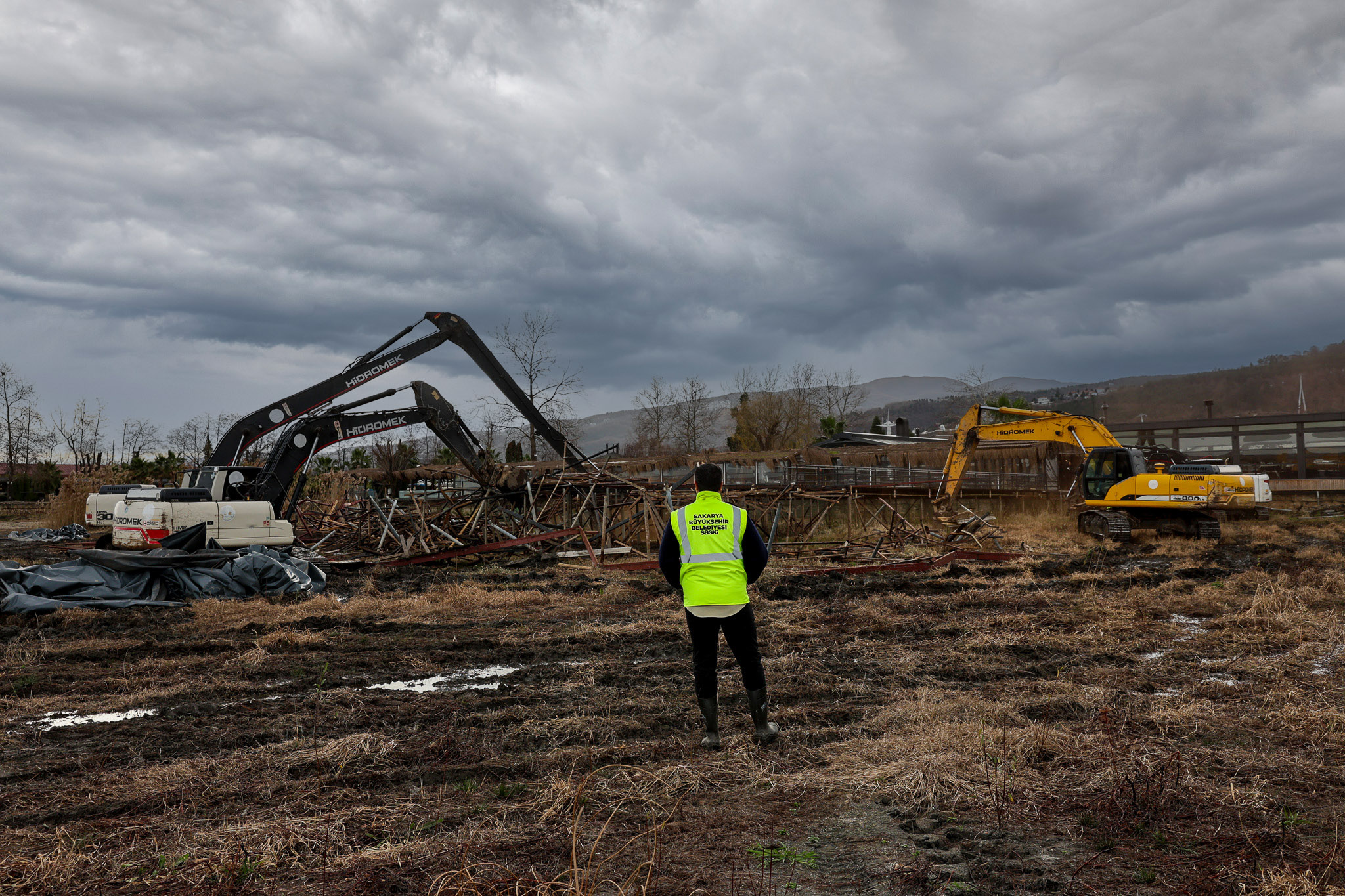 SASKİ paylaştı: “6 kilometrelik hatta kaçak iskele ve yapılar kaldırıldı”