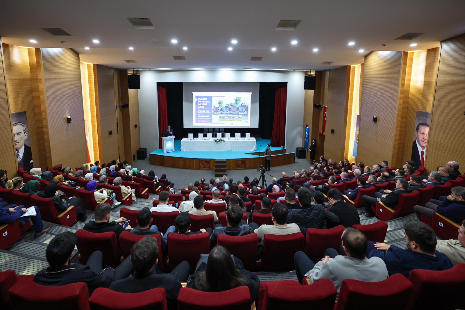 “Her anımızı şehrimizin geleceği ve insanımıza hizmet gündemiyle yaşıyoruz”