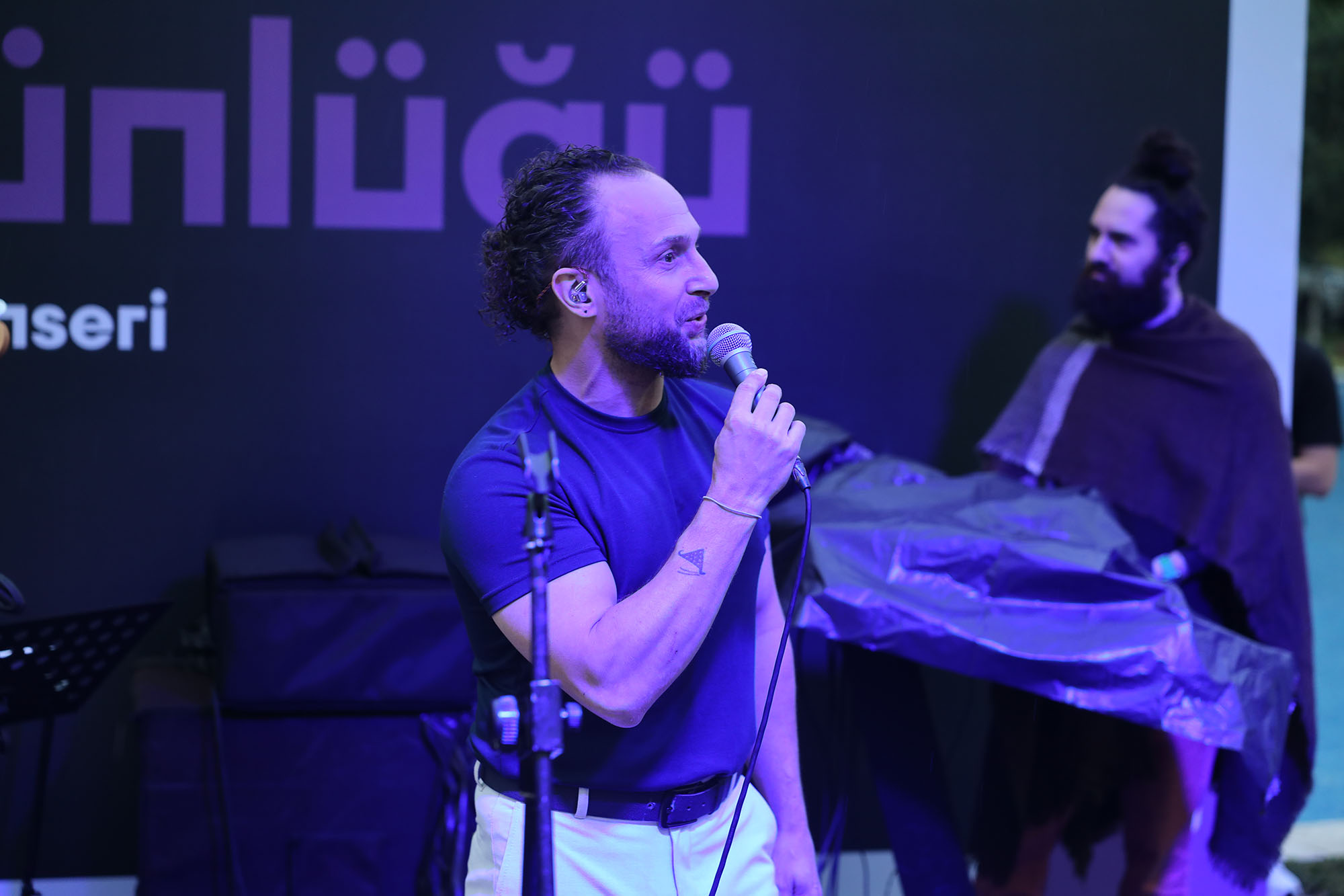 Ezginin Günlüğü konseriyle Millet Bahçesi’nde müzik şöleni yaşandı