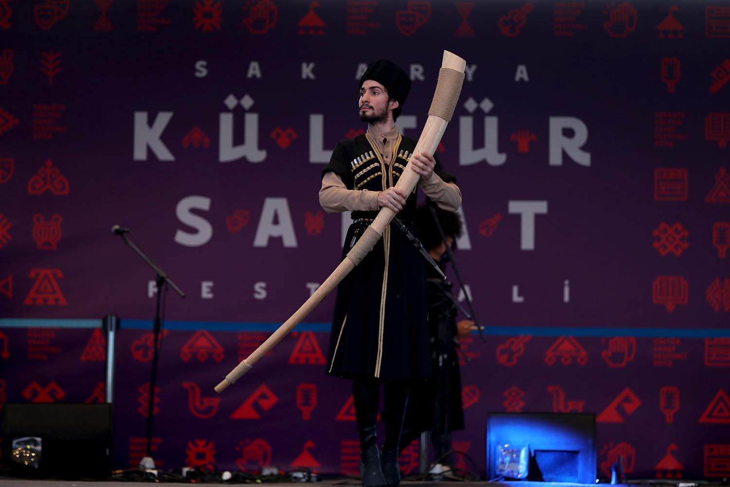 Millet Bahçesi’nde Kafkas ve Karadeniz akşamı