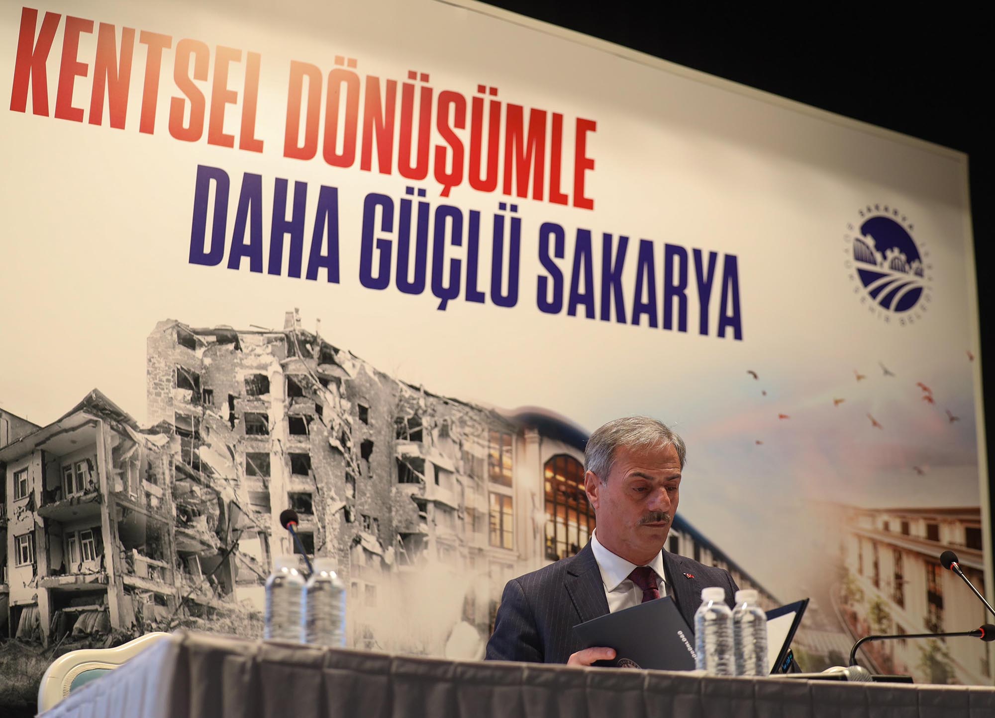 Tığcılar’da bayram sonrası riskli yapıların boşaltılması için tebligatlar asılıyor