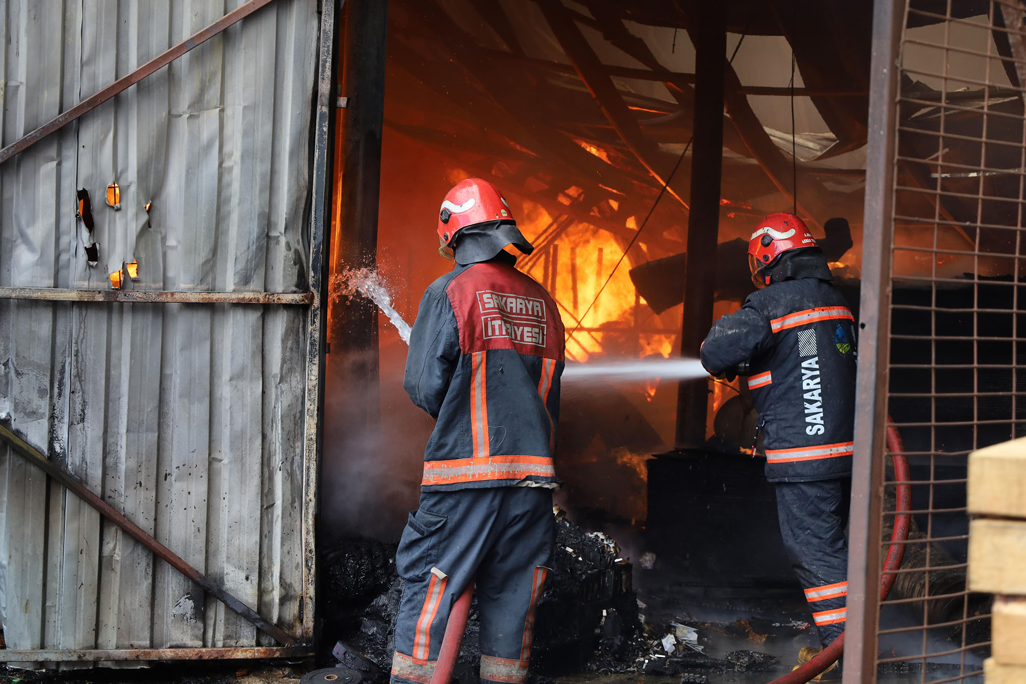 Büyükşehir yangınla ilgili son gelişmeyi duyurdu