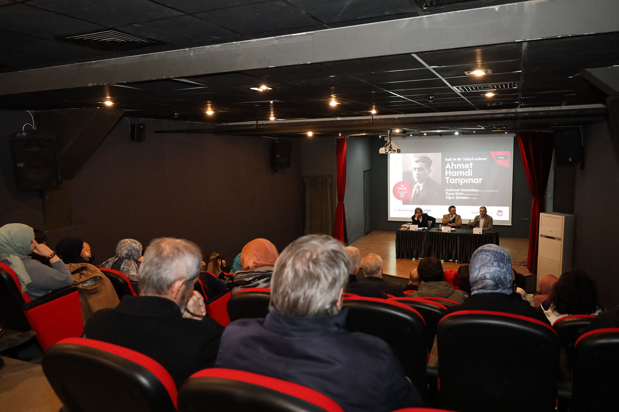 “Tanpınar olmasaydı modern Türk edebiyatında birçok şey kalırdı”