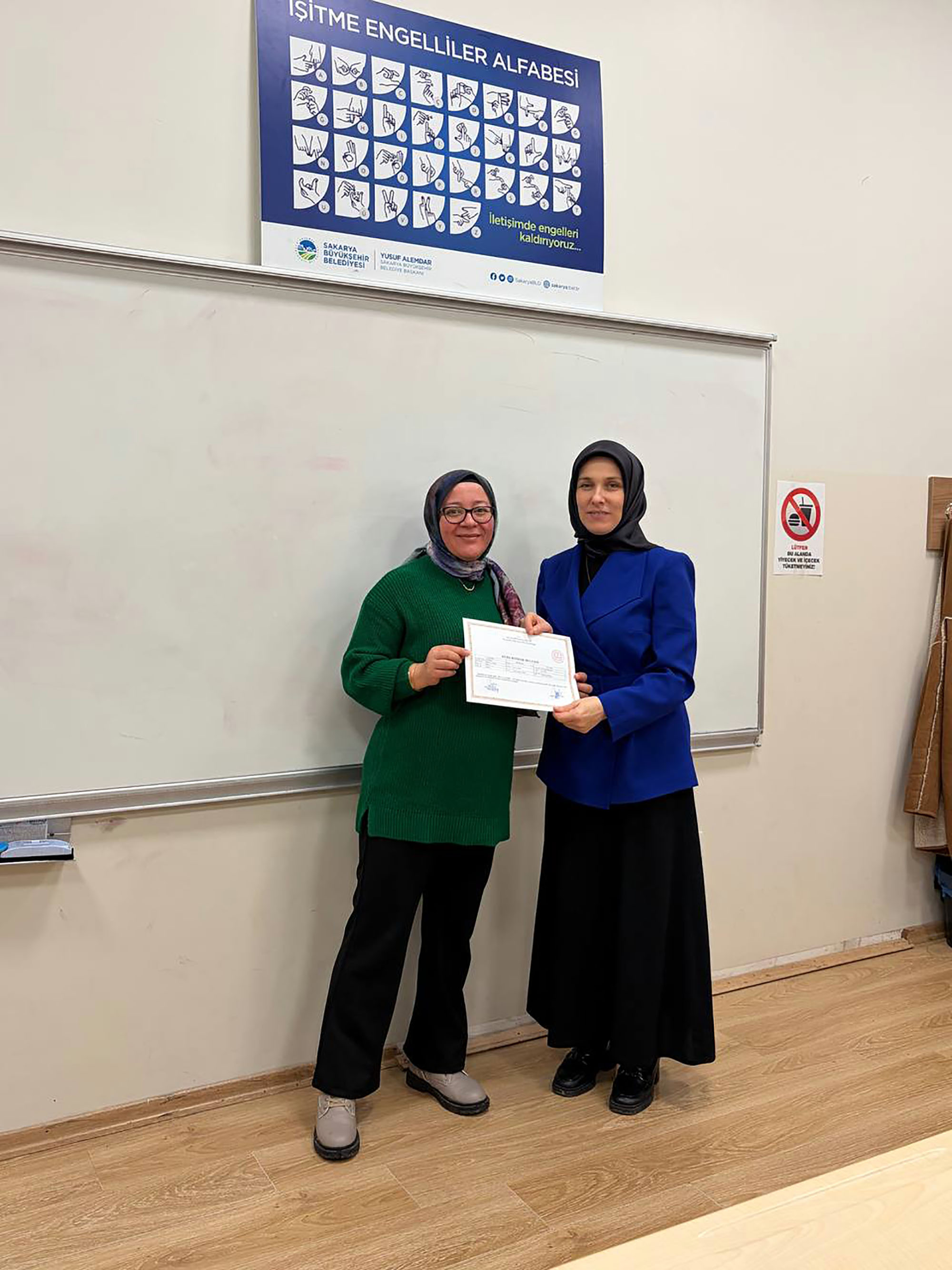 Büyükşehir’den engelleri kaldıran eğitim: Türk işaret dili kursu tamamlandı