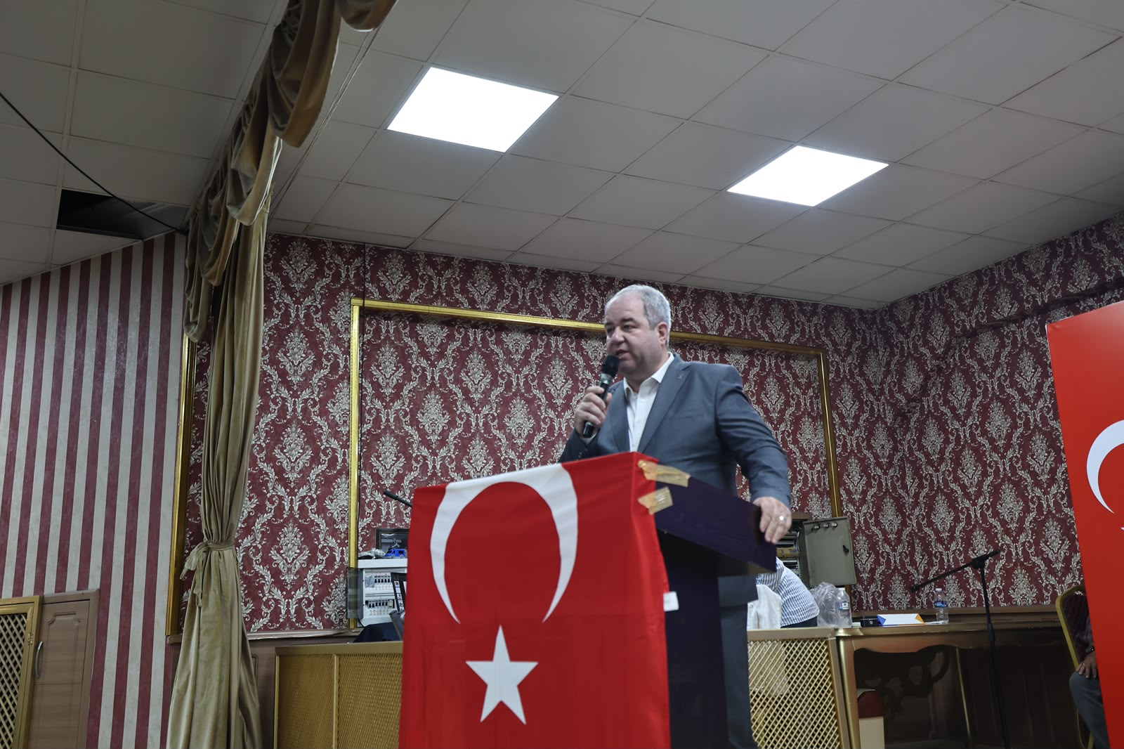 “Pamukova’nın geleceğine eser ve hizmetlerimizle değer katıyoruz”
