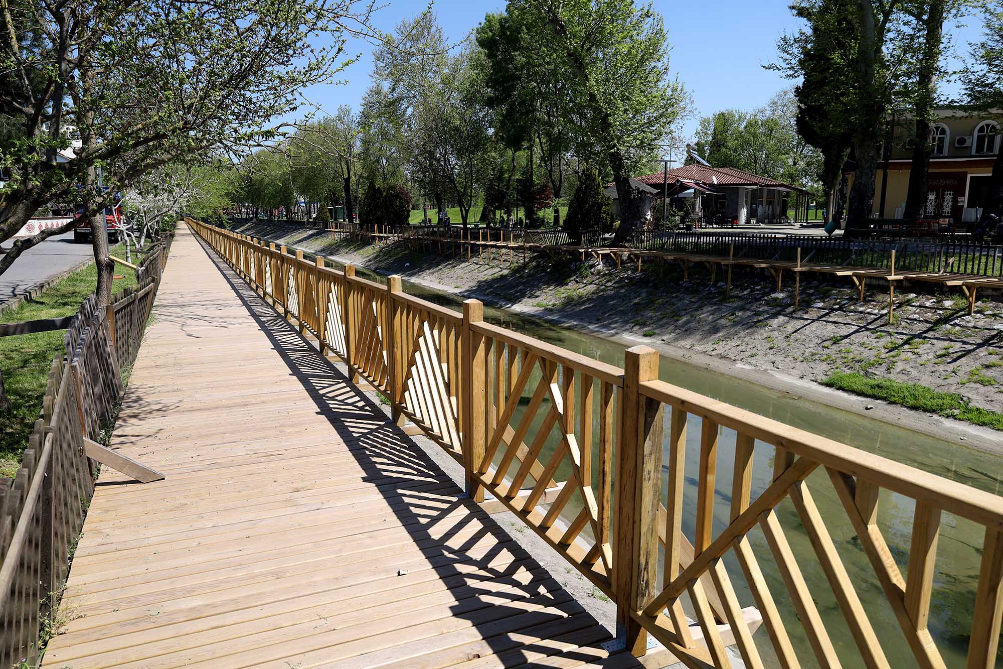 Şehrin kültürel simgesi Tarihi Çark’ta titiz çalışma devam ediyor