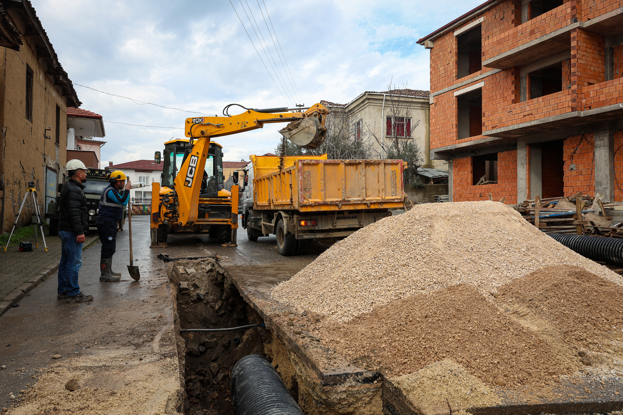 Yeni yağmur suyu hattı ile Elperek Mahallesi yoğun yağışlara karşı güvende