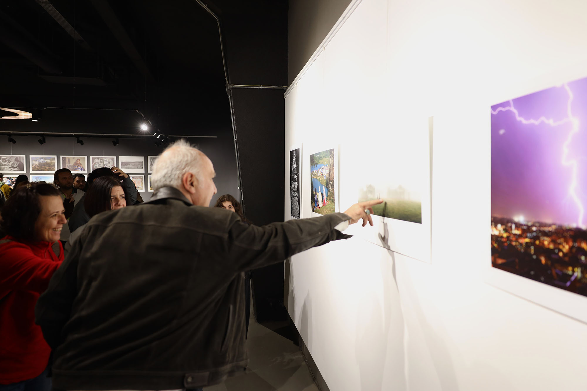 Sakarya’nın kültürünü yansıtan kareler OSM’de sanatseverle buluştu