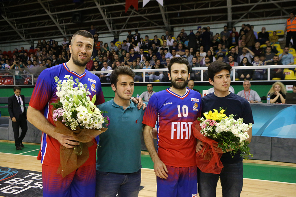Büyükşehir Basket Lidere Geçit Vermedi