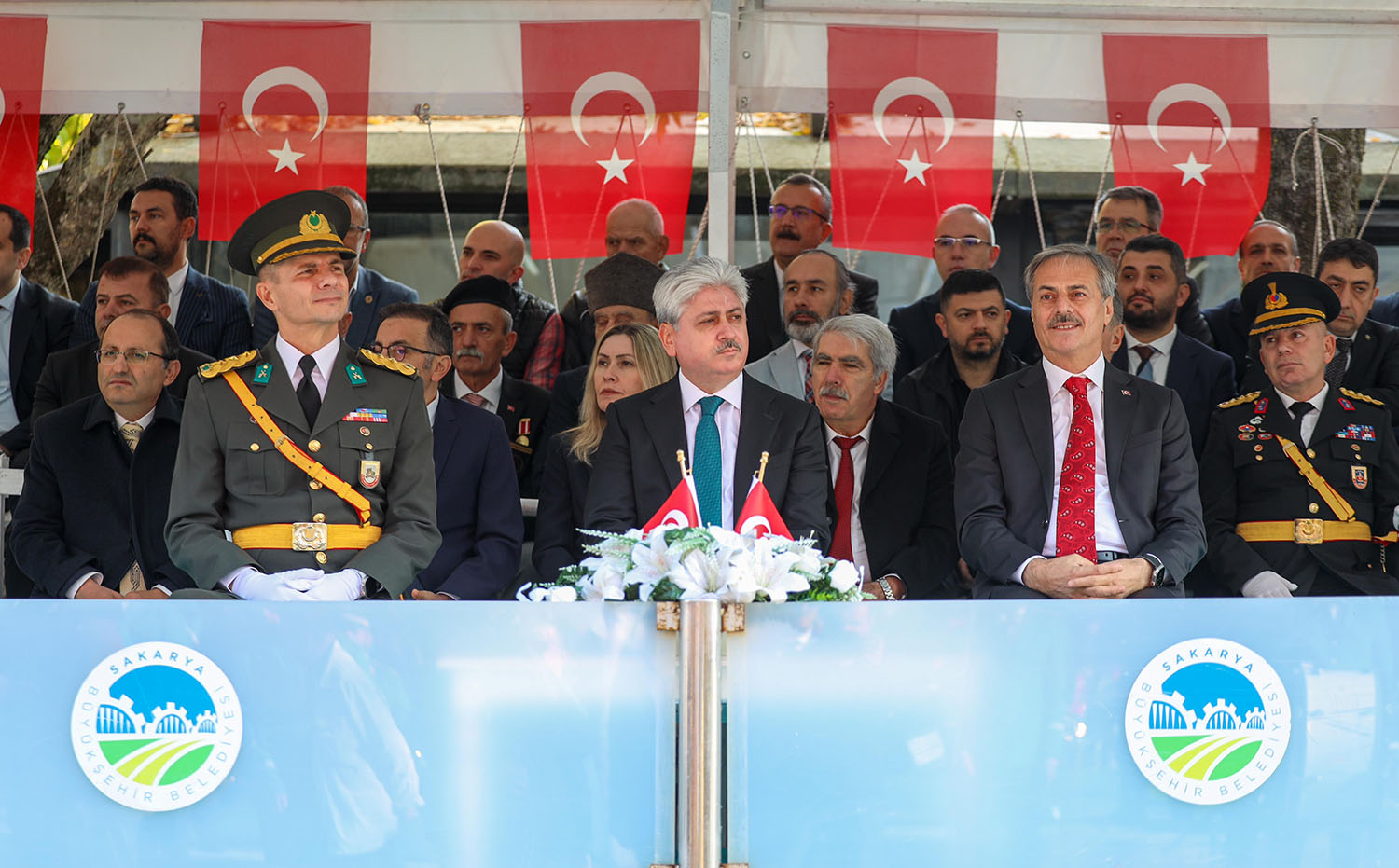 Yusuf Alemdar bulvara sığmayan bayram coşkusuna ortak oldu: “İlelebet nice yüzyıllara…”