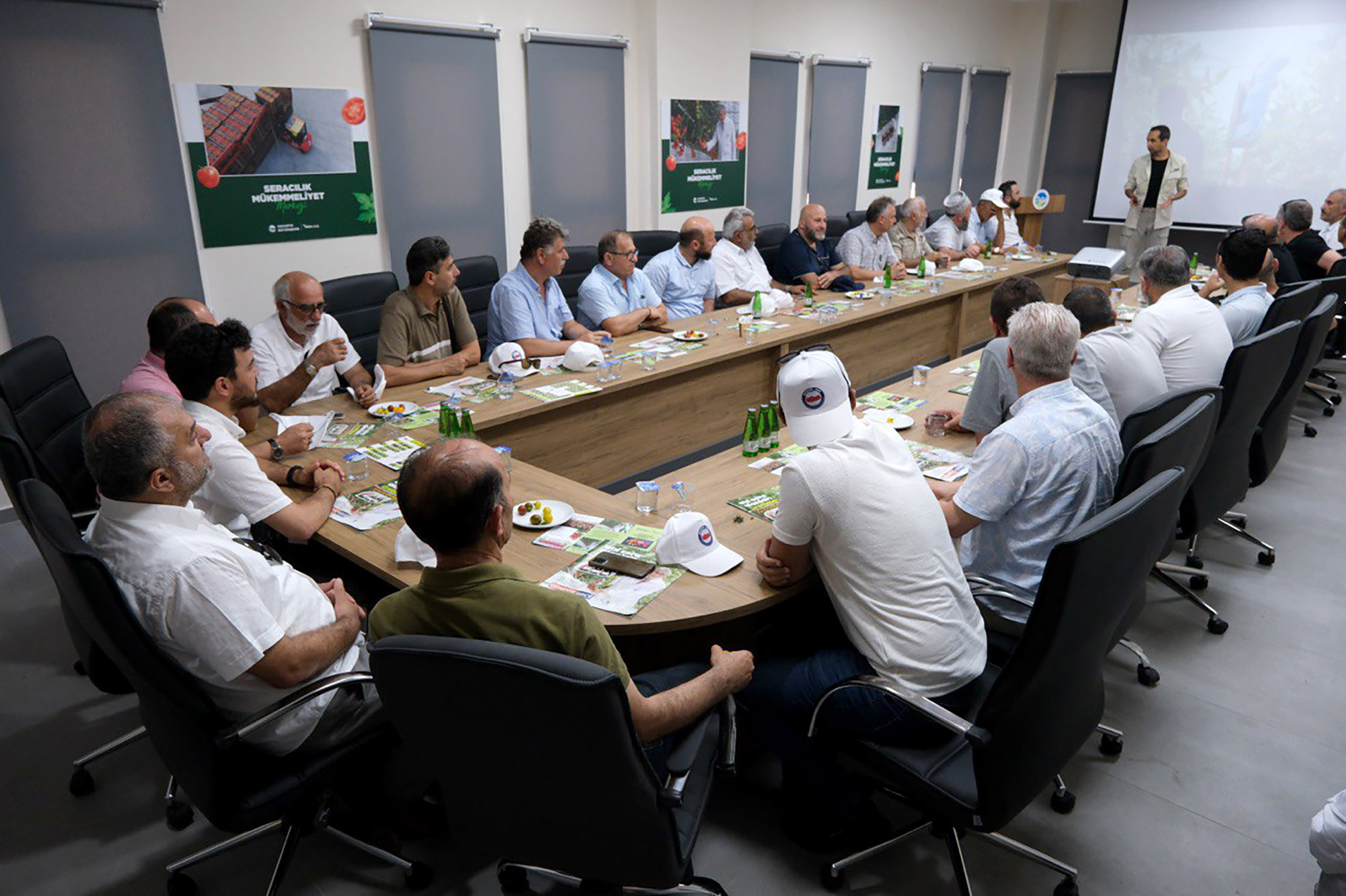 Konfederasyon üyelerinden Büyükşehir’in dev tarım projelerine tam not