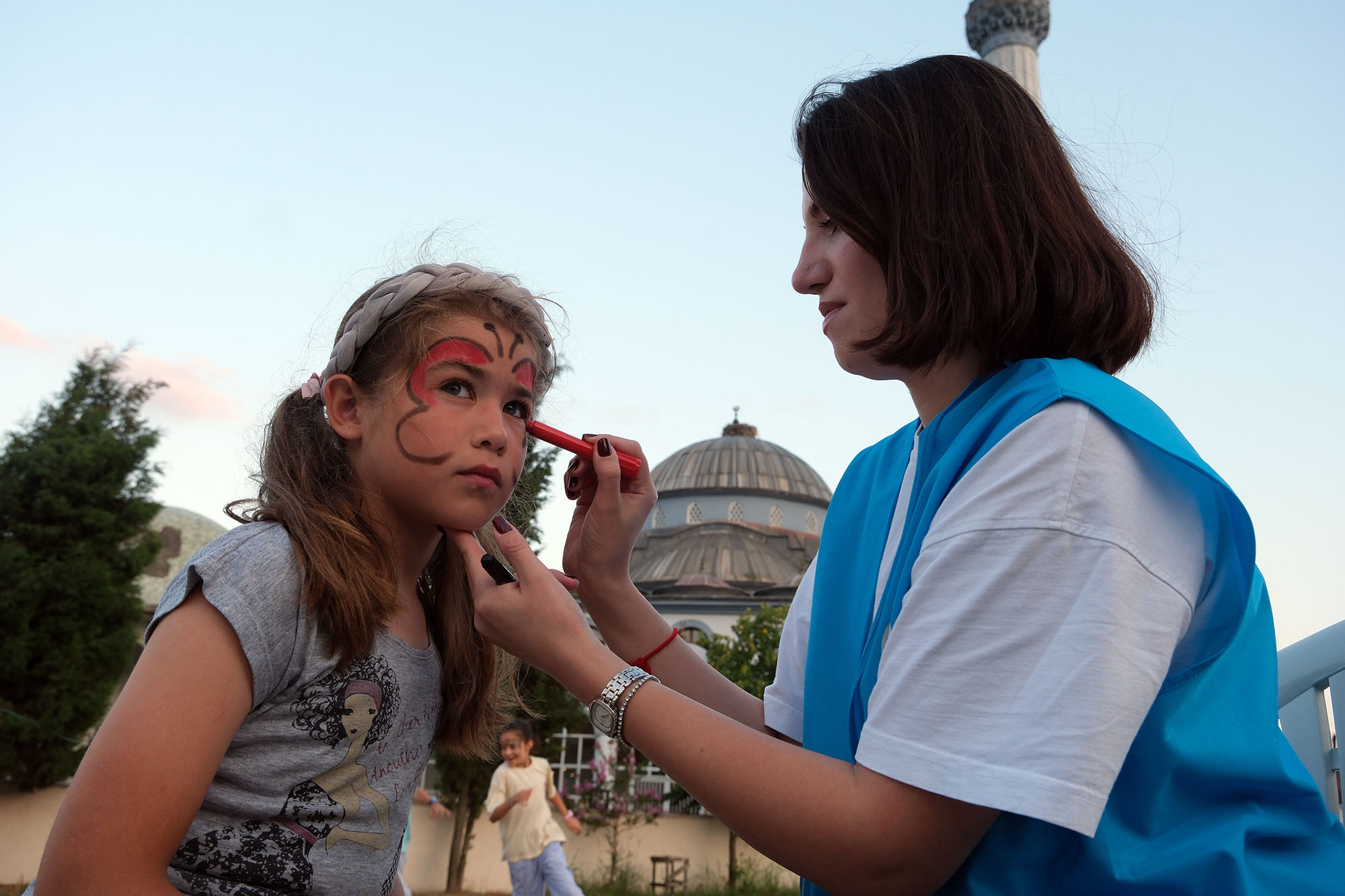 “Mahallemde Neşe Var” Yeniköy’de çocuklara unutulmaz bir akşam yaşattı