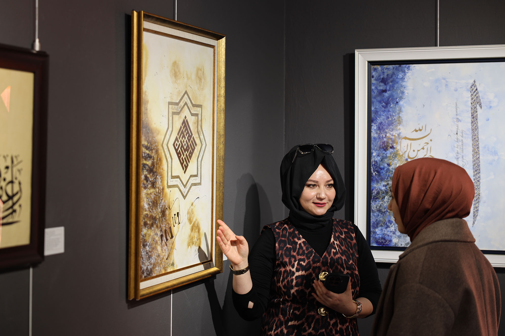 Usta dokunuşlarla hazırlanan “Nebi Mirası: Dua” sergisi OSM’de açıldı