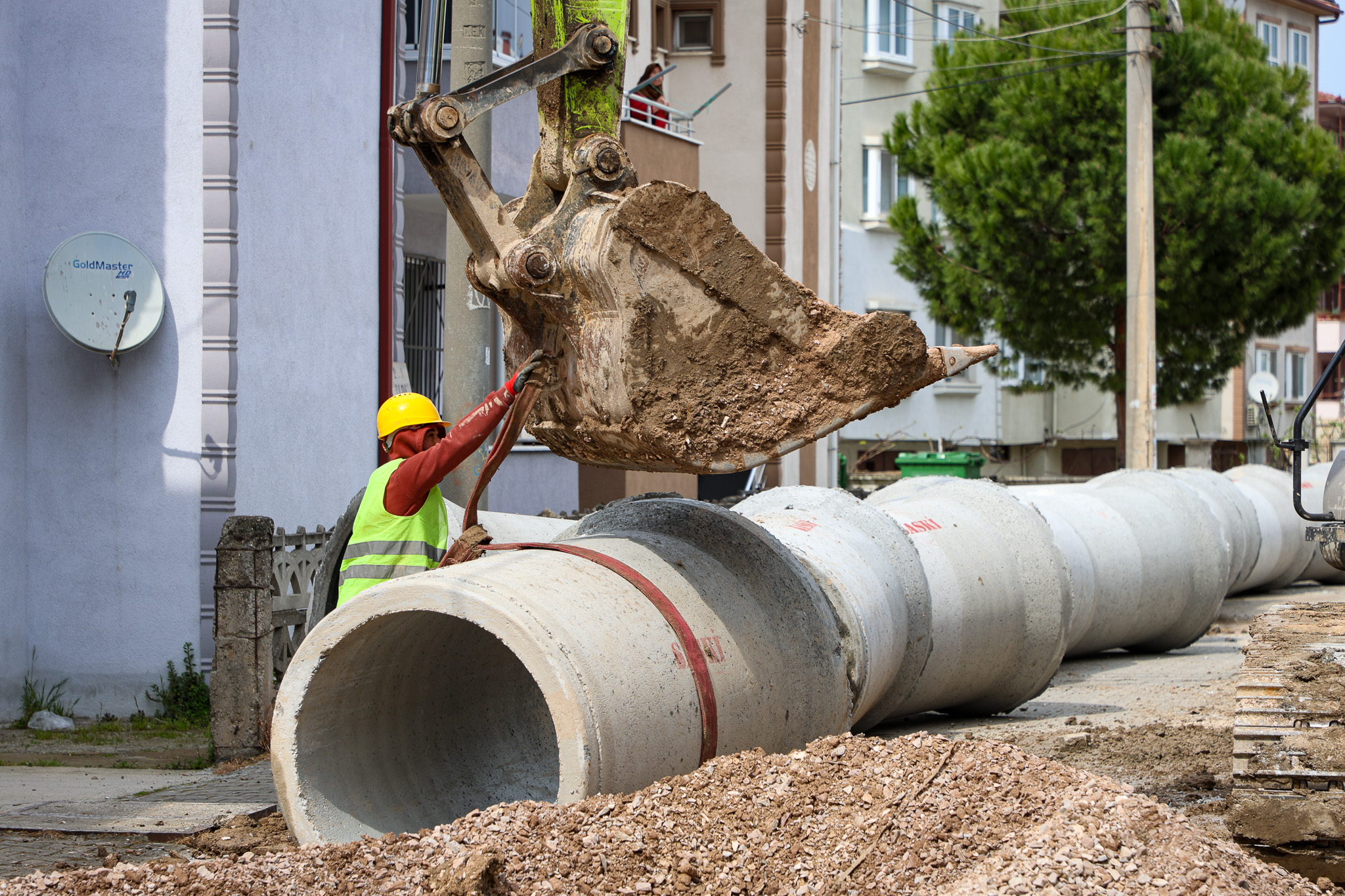 Erenler’in yeni ulaşım koridoruna SASKİ’den 5 kilometrelik yağmur suyu hattı