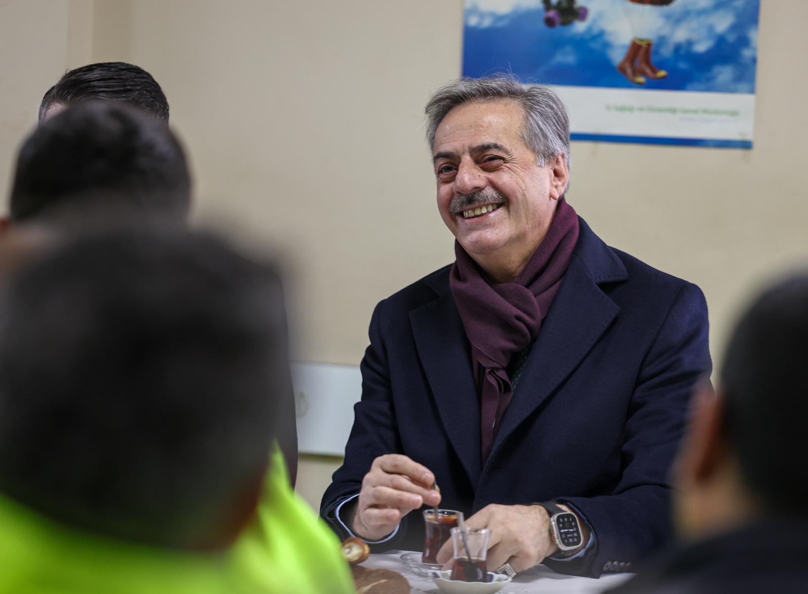 “Özverili çalışmalarınızla şehrin her noktasına ulaşıyoruz”