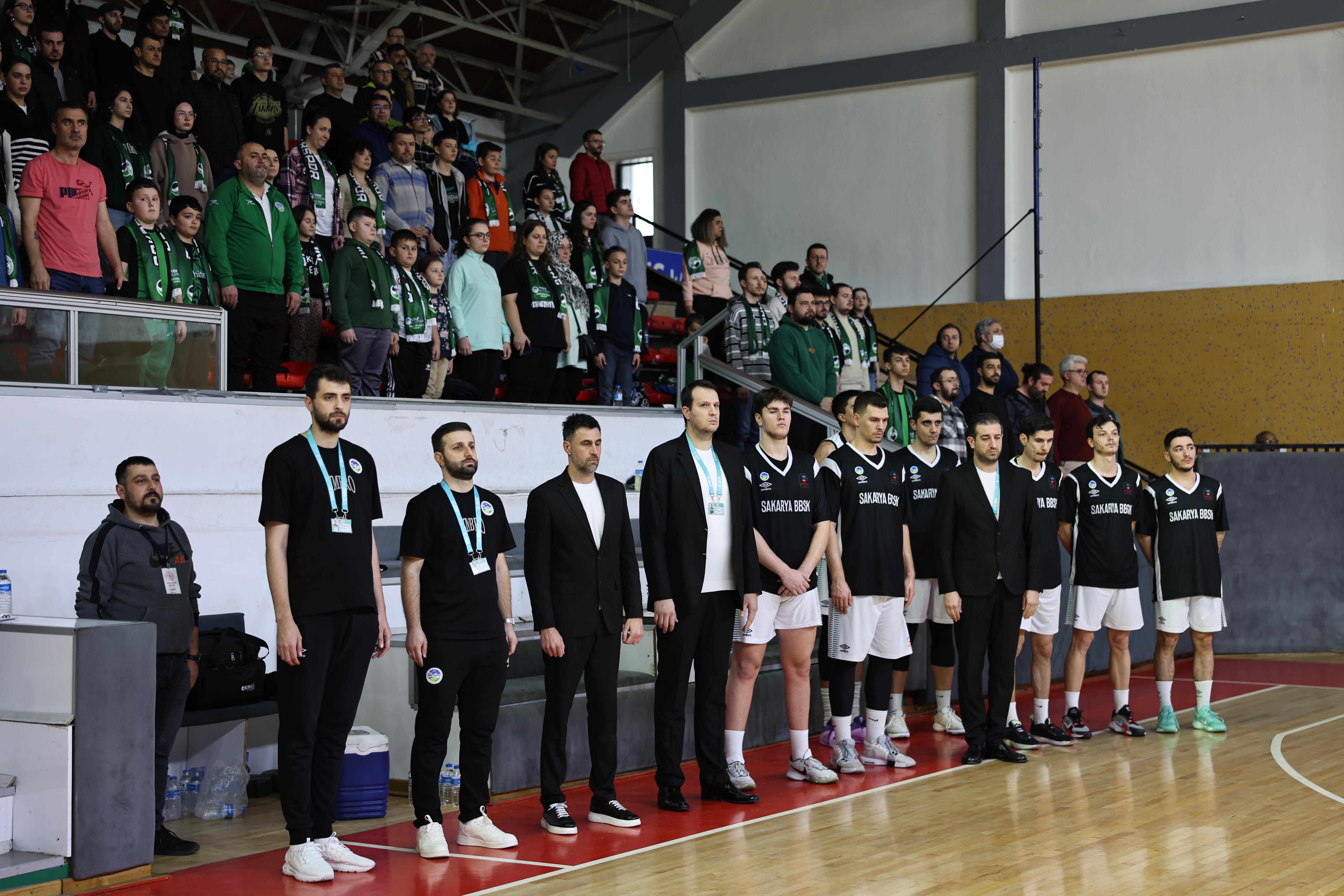 Büyükşehir basketbol galibiyetlere devam ediyor: 78-56