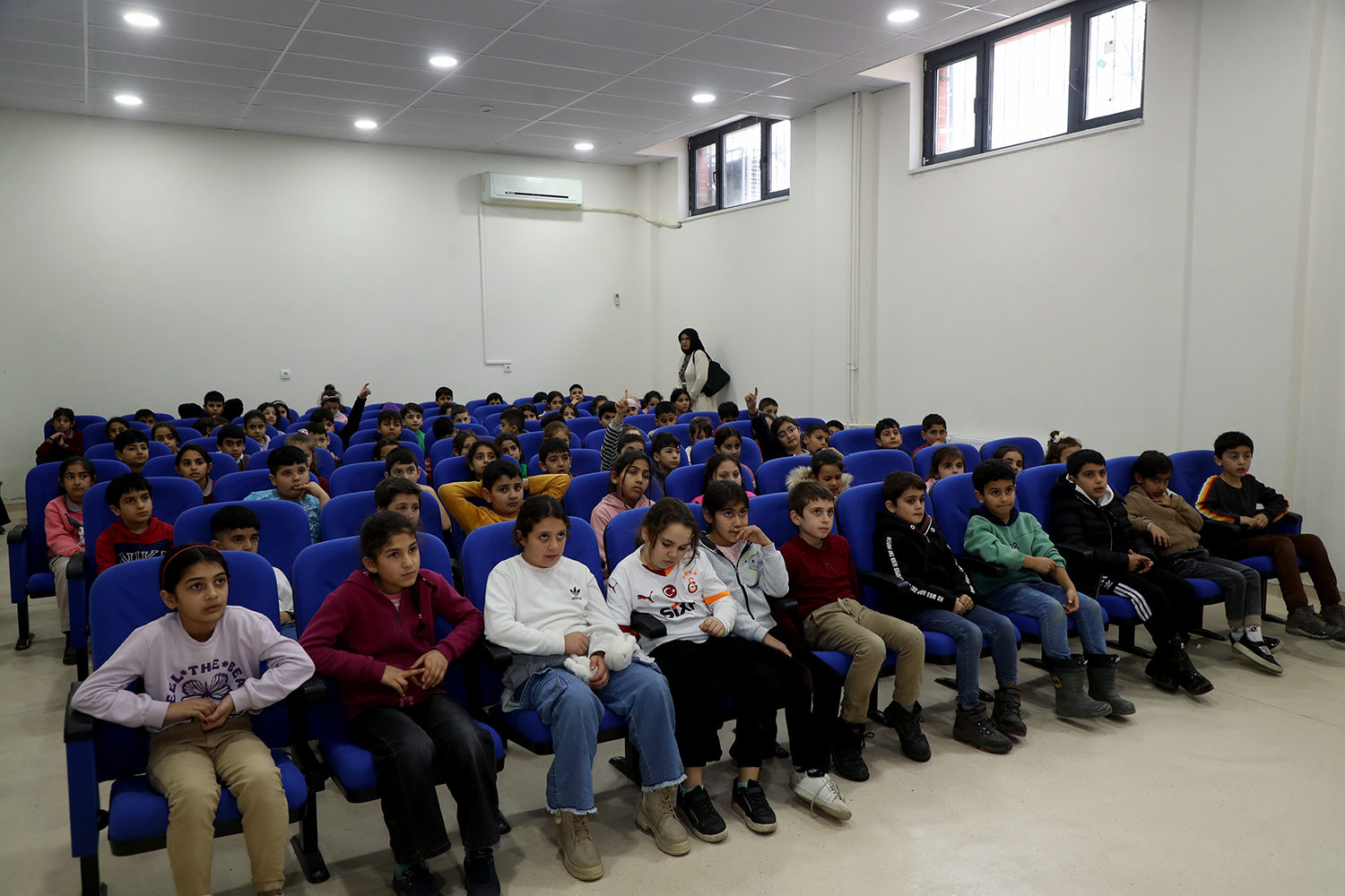 Büyükşehir zabıtasından okullarda trafik eğitimi