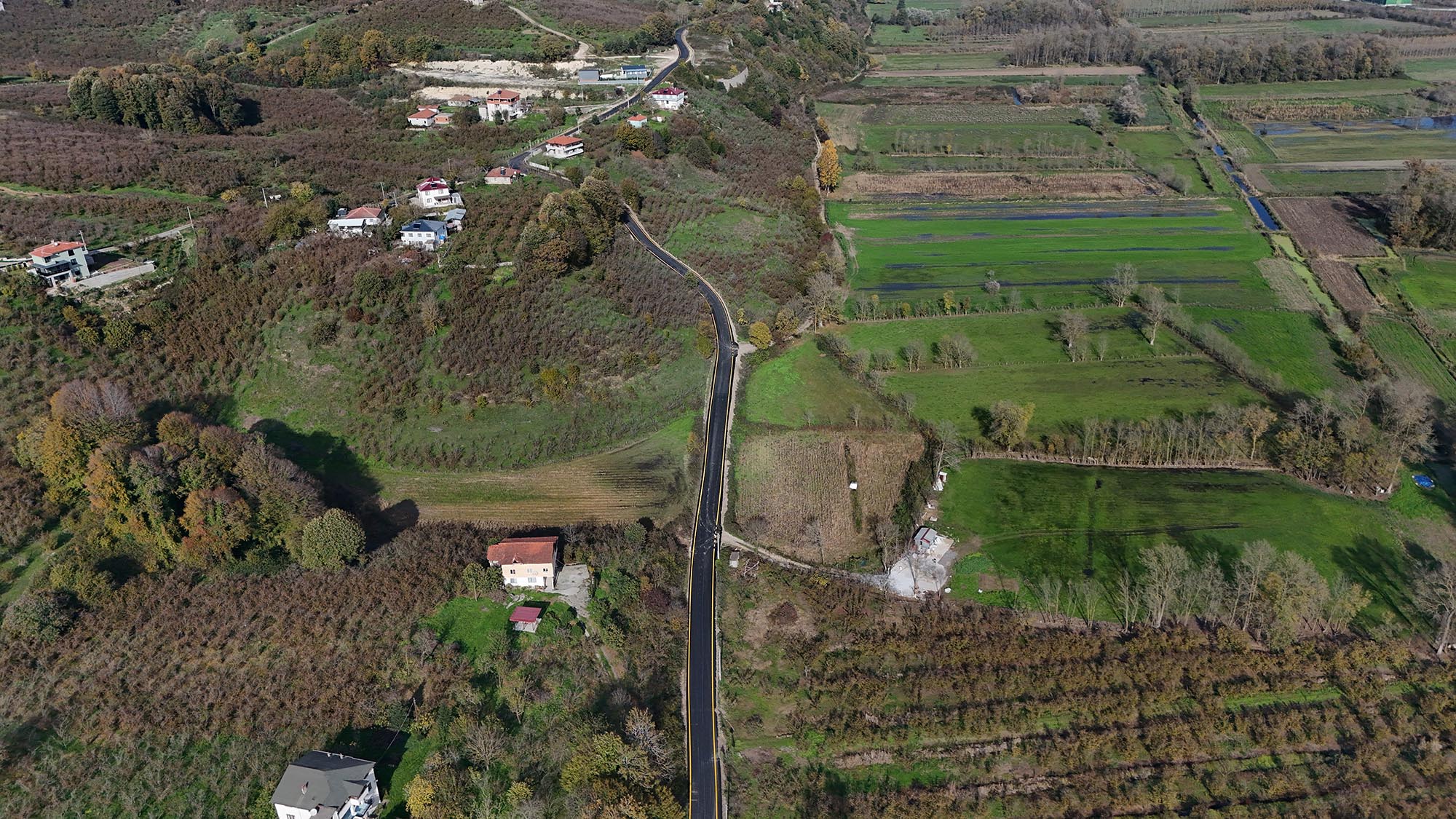 Karasu ulaşımına yön veren hummalı mesai: 4 mahallede yollar sil baştan…