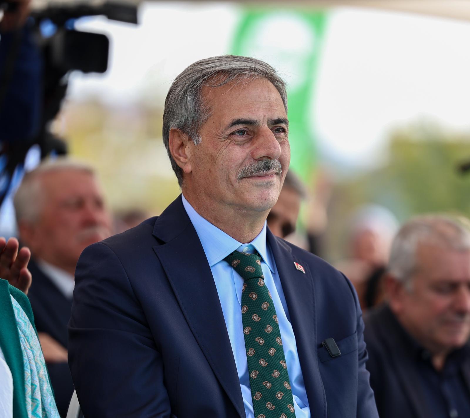 Mekece’de sosyal tesisin temeli atıldı: Yusuf Alemdar Pamukova’da yeni müjdeleri paylaştı