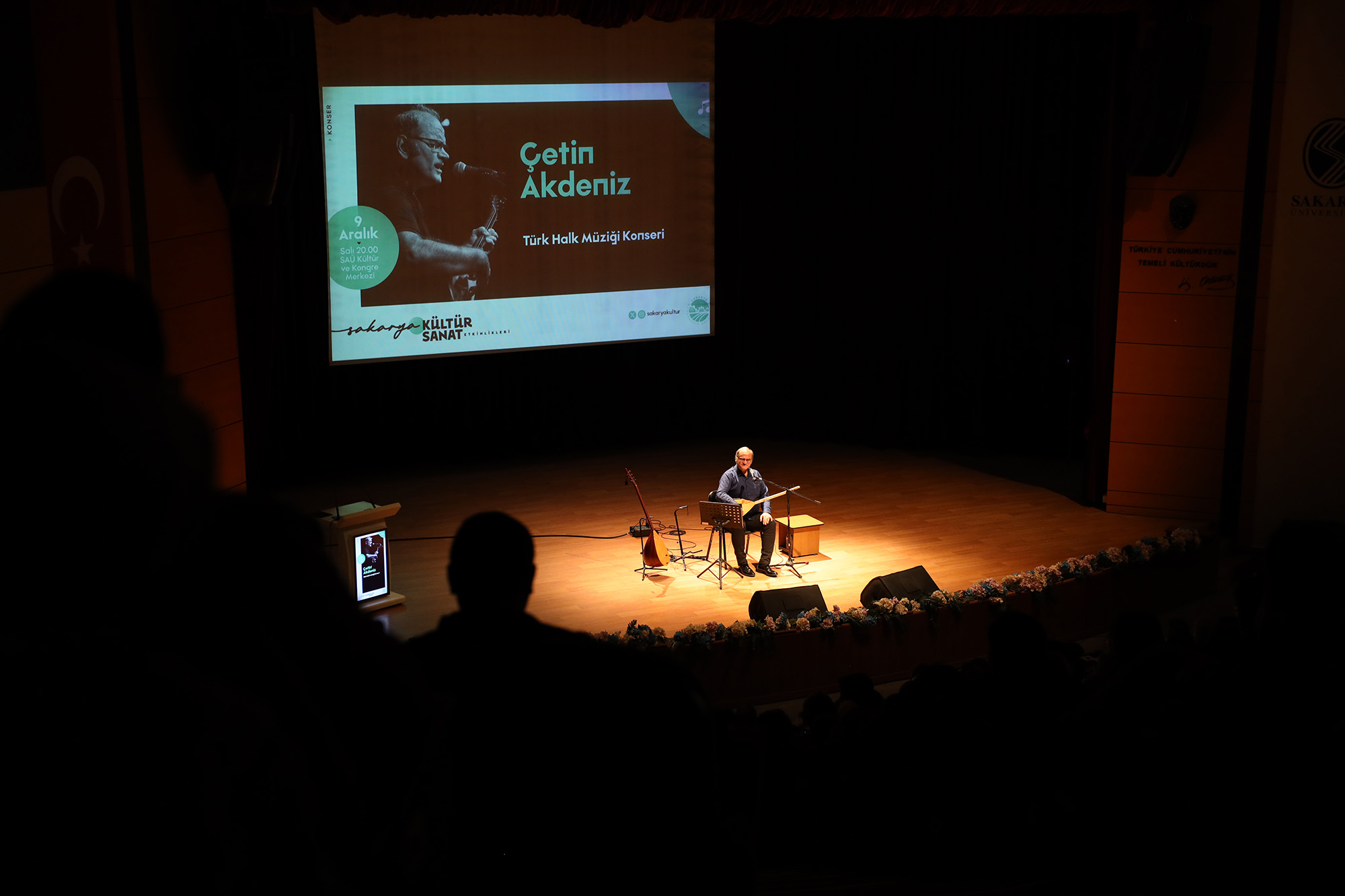 Çetin Akdeniz ile Sakarya’da Türk Halk Müziği esintisi