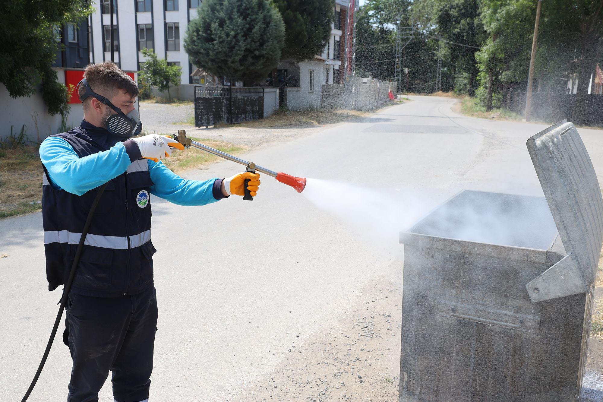 Büyükşehir’den 23 kişilik özel timle haşereyle mücadele seferberliği 