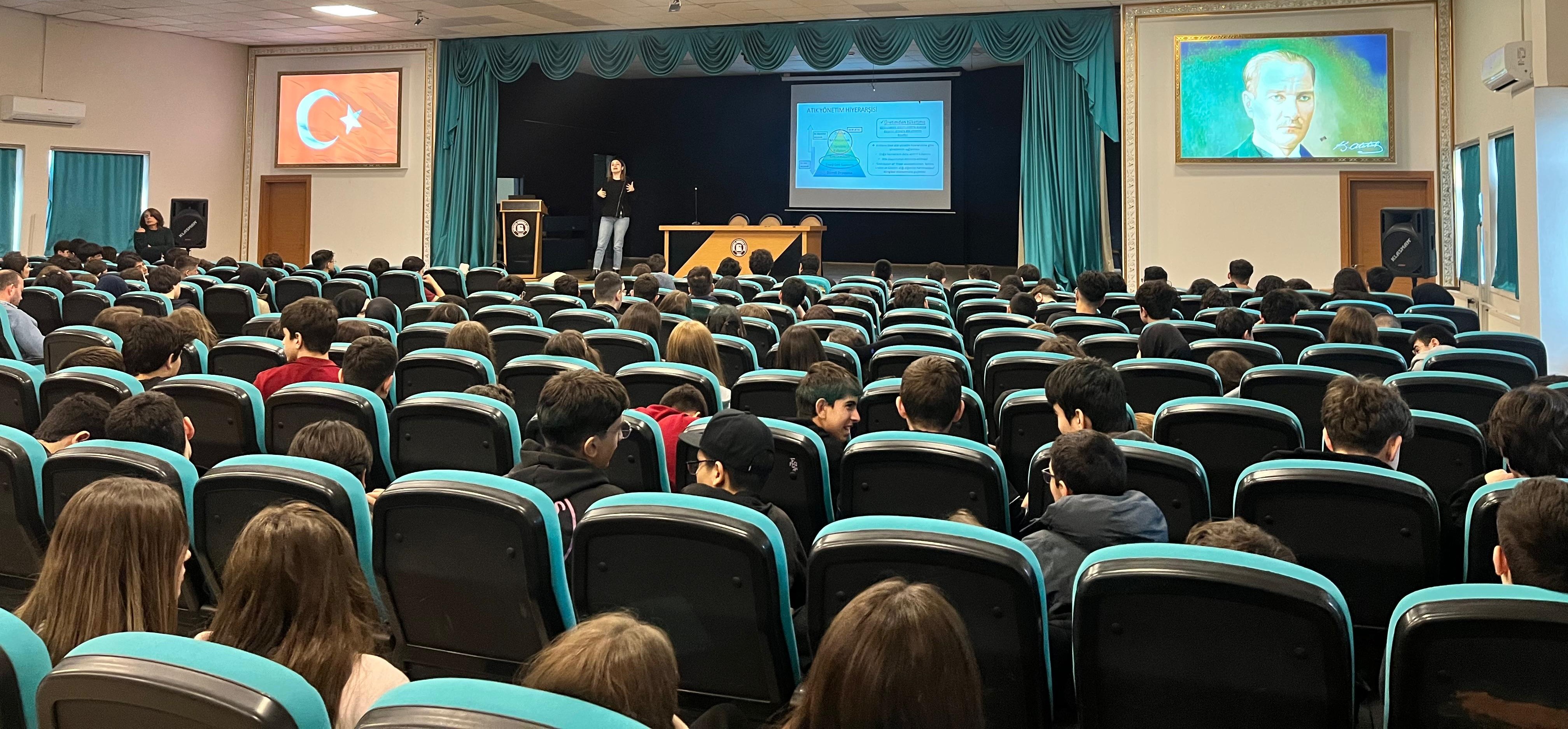 Büyükşehir’den bin 400 lise öğrencisine “İklim Değişikliği ve Sıfır Atık” eğitimi