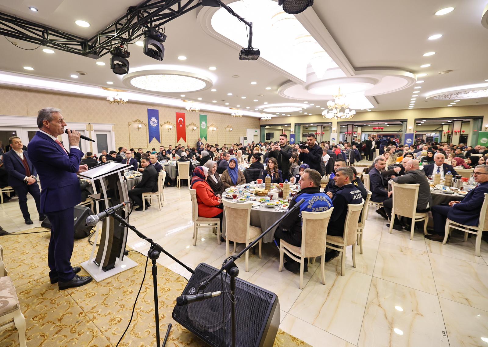 “1 milyon 100 bin vatandaşımızın sorumluluğuyla hareket ediyoruz”