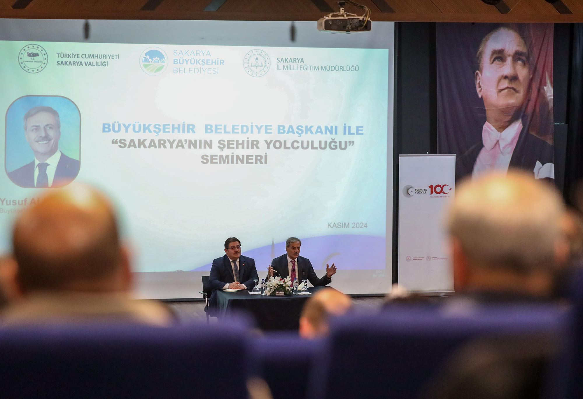 “İnşa edilecek yeni ve güçlü Sakarya’da gençlerimiz kendi hikâyesini yazacak”