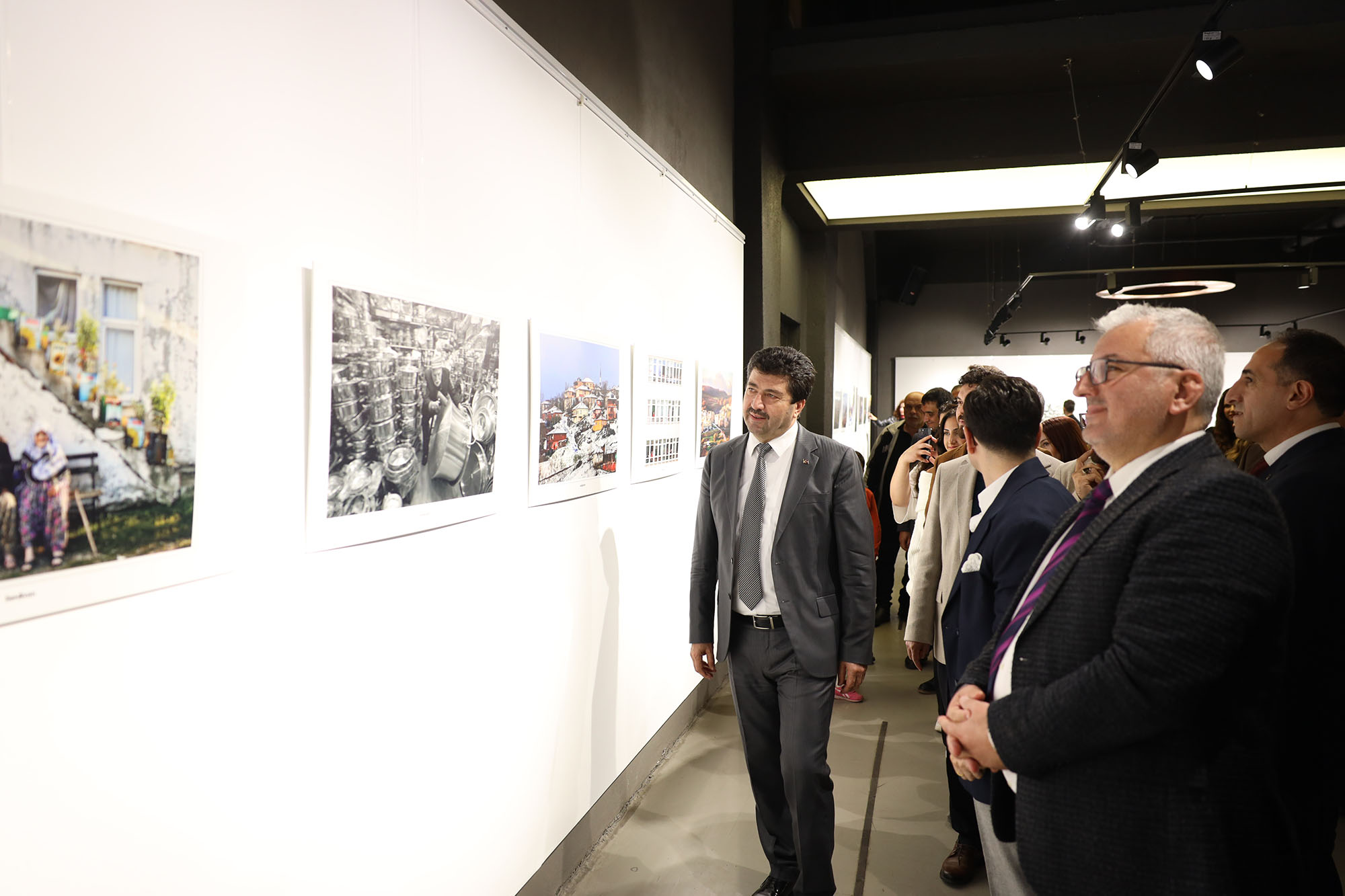 Sakarya’nın kültürünü yansıtan kareler OSM’de sanatseverle buluştu