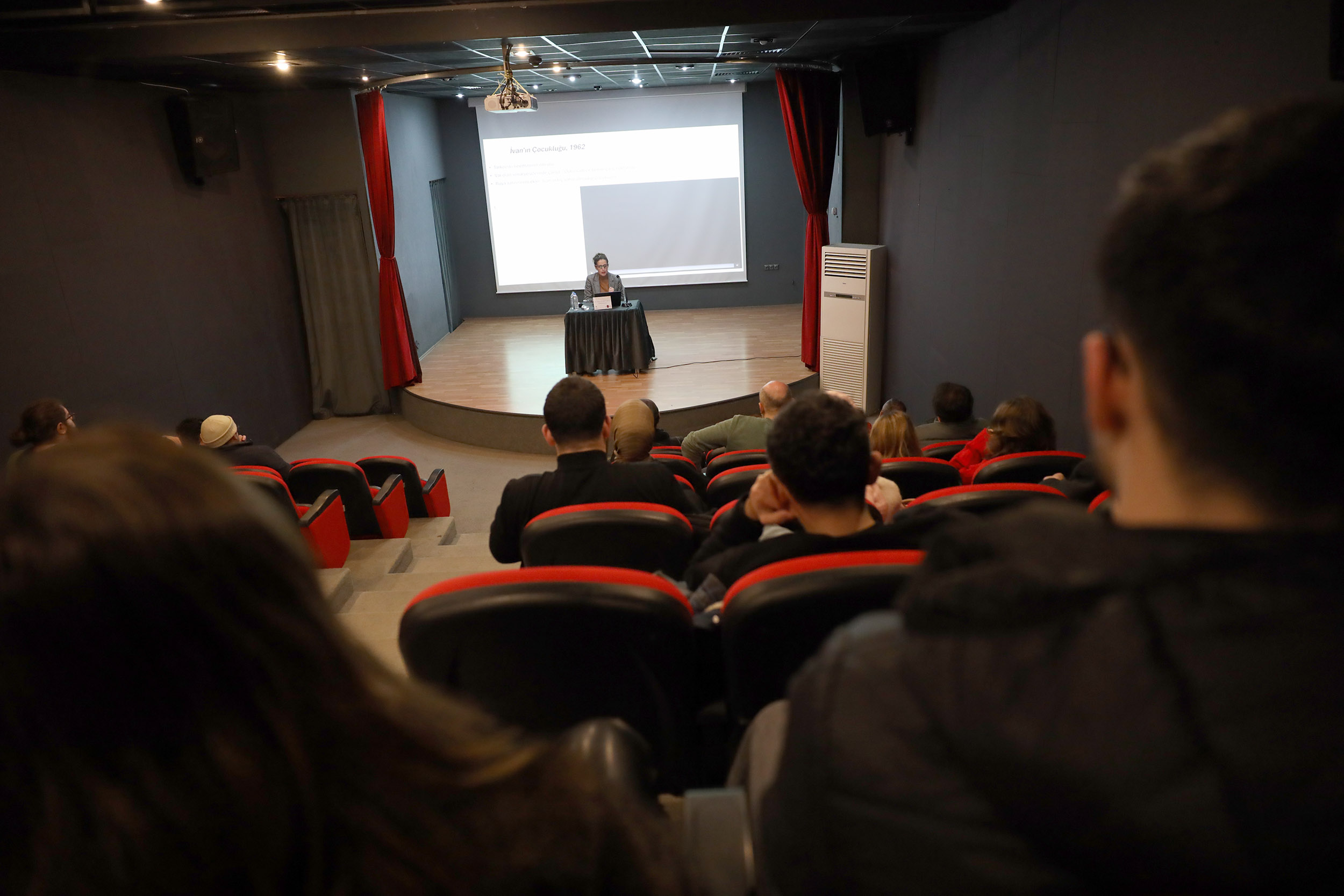 Tarkovsky’nin “İvan’ın Çocukluğu” OSM’de sinemaseverlerle buluştu