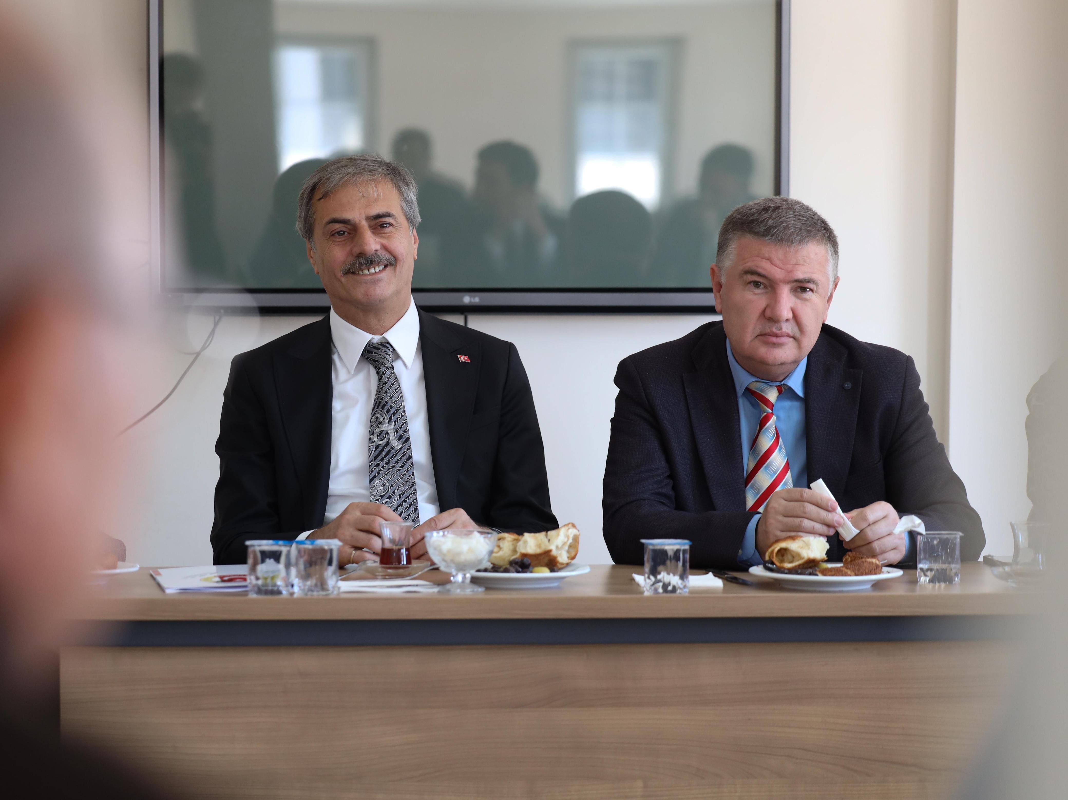 “Şehrin yeniden inşası tercih değil mecburiyettir”
