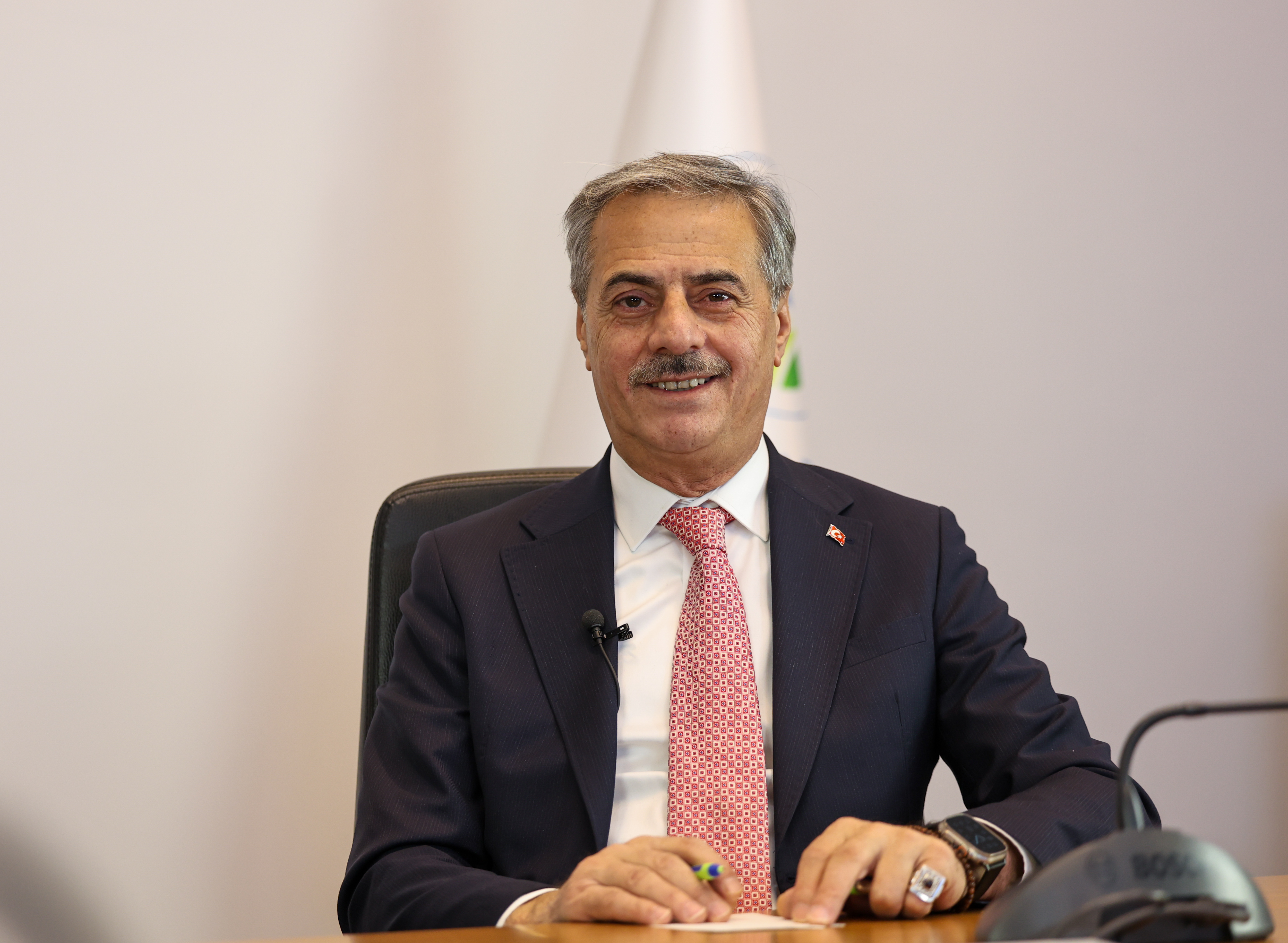 Sapanca Meydanı ve spor salonu projeleri hızla ilerliyor