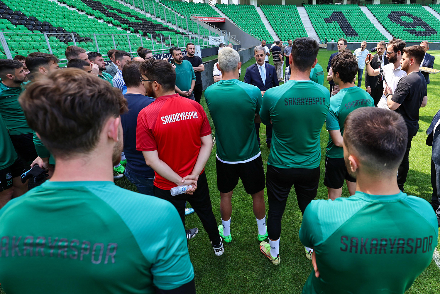 Yusuf Alemdar stadyumdan tüm şehre seslendi: “Gün Sakaryaspor’un etrafında kenetlenme günüdür”
