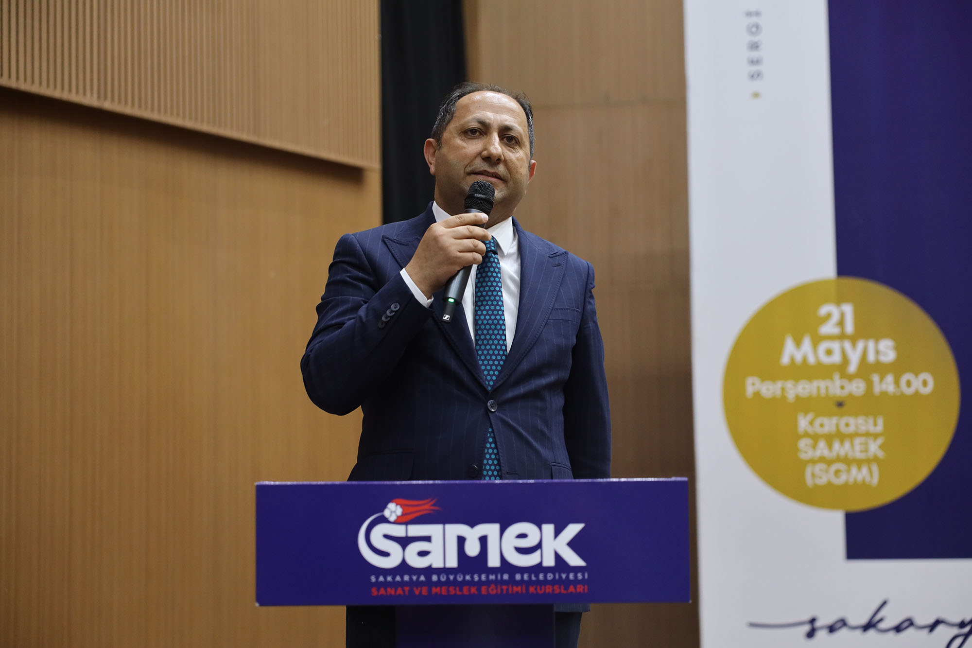 Karasu SAMEK’te üreten eller yıl sonu sergisinde buluştu