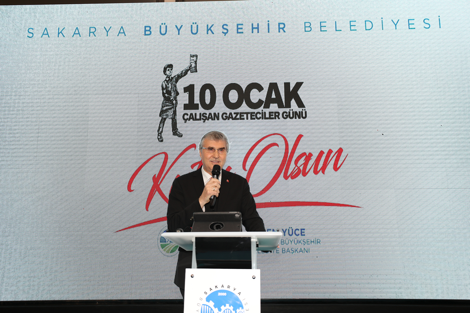 “Basın toplumun yüzleşmesi, gazeteciler ise hayatın kalbidir”