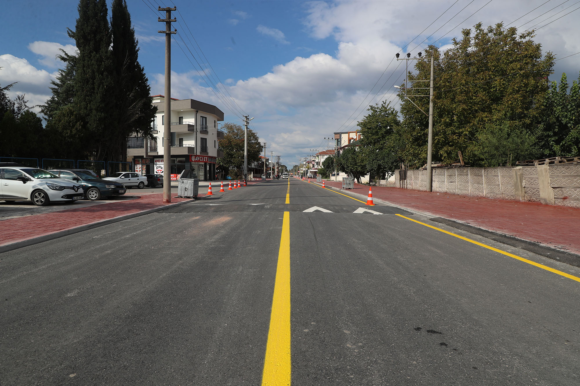 Sil baştan yenilenen Küpçüler Caddesi’ne renk katan son dokunuş