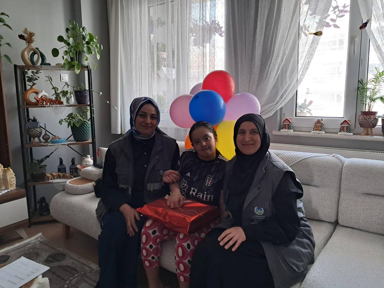 Büyükşehir’den özel bireylere doğum günü sürprizi