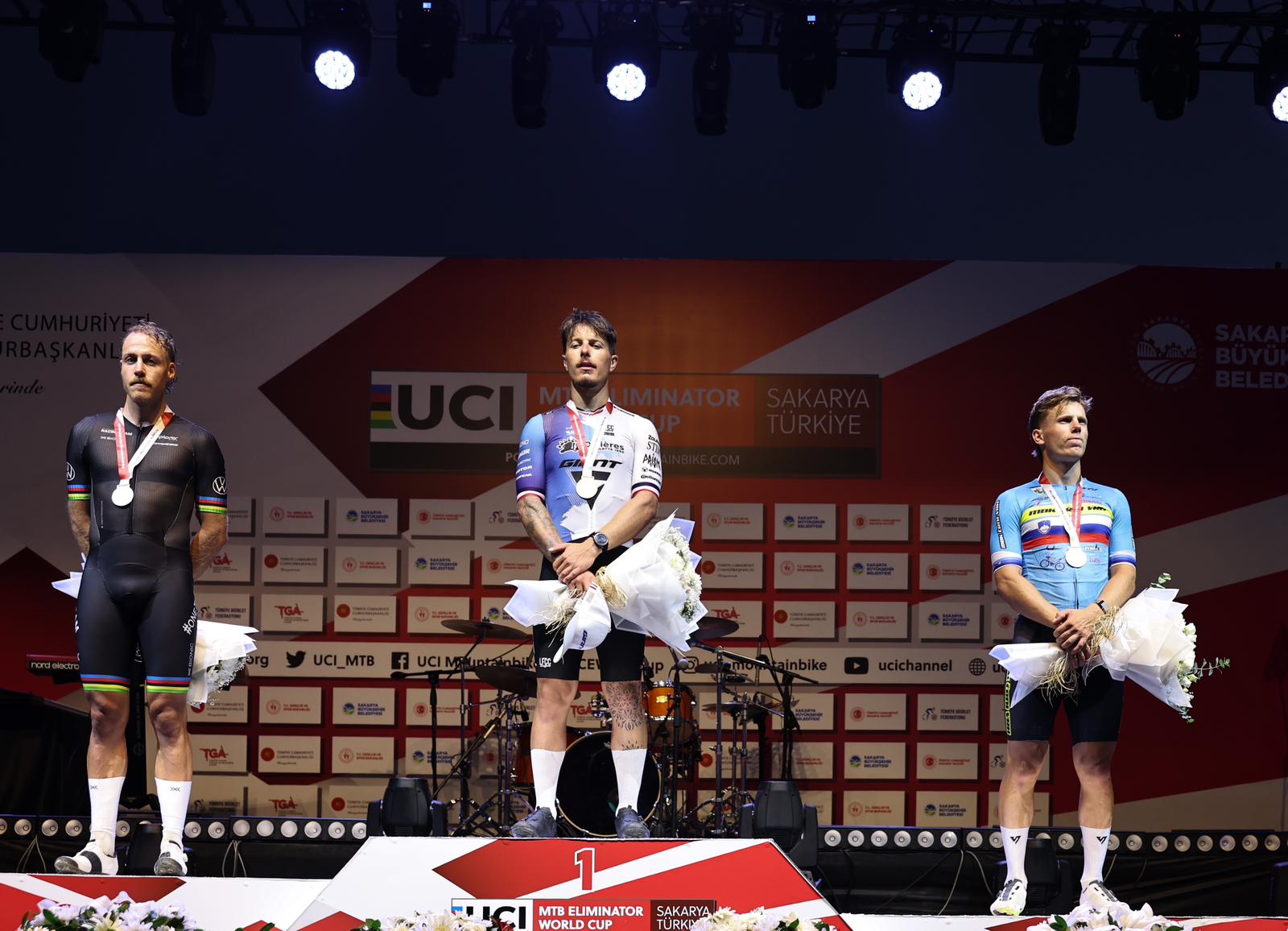 Şampiyon pedallar MTB Dünya Kupası’nda nefes kesti