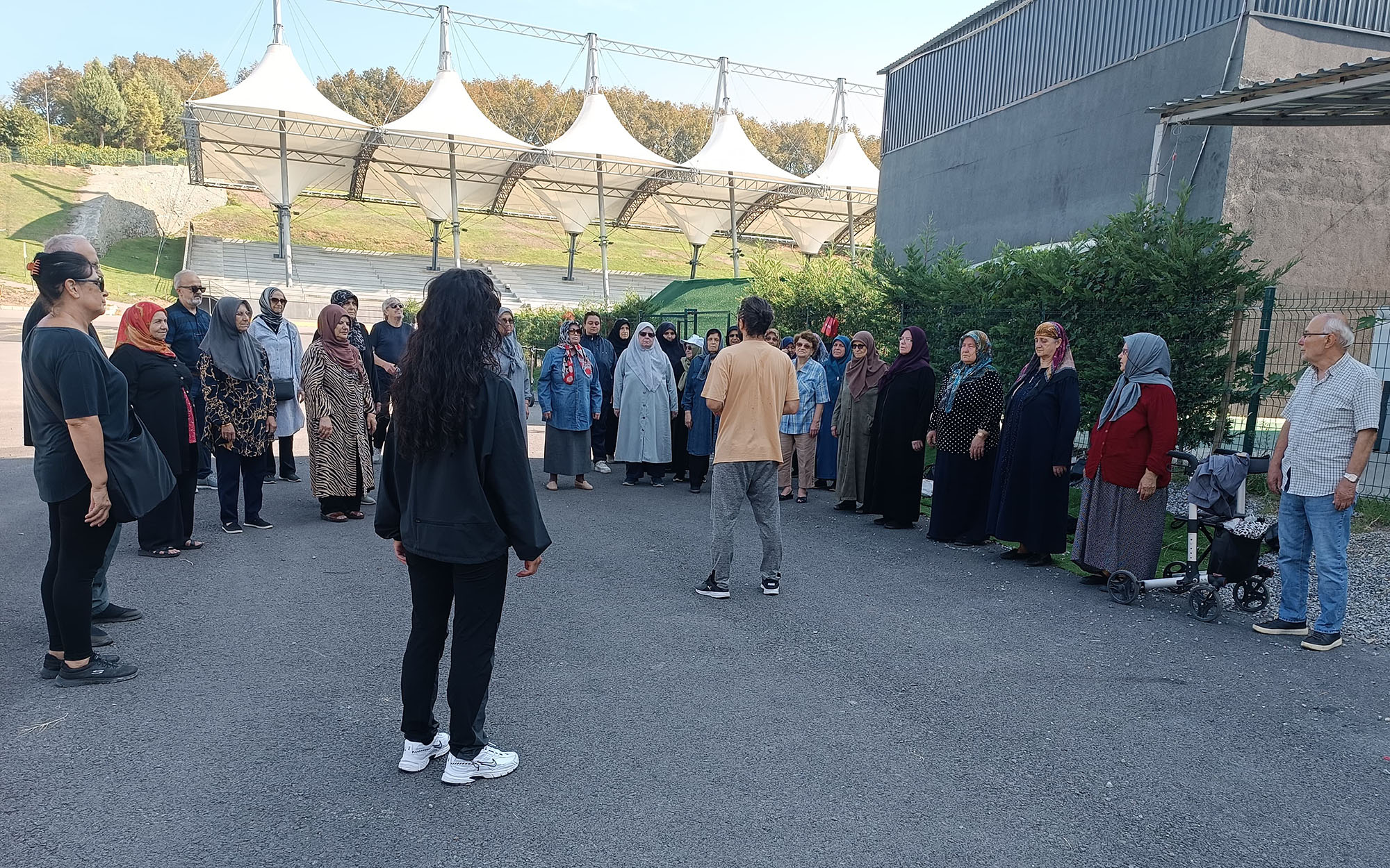 Ayçiçeği Vadisi’nde iki kuşak aynı karede