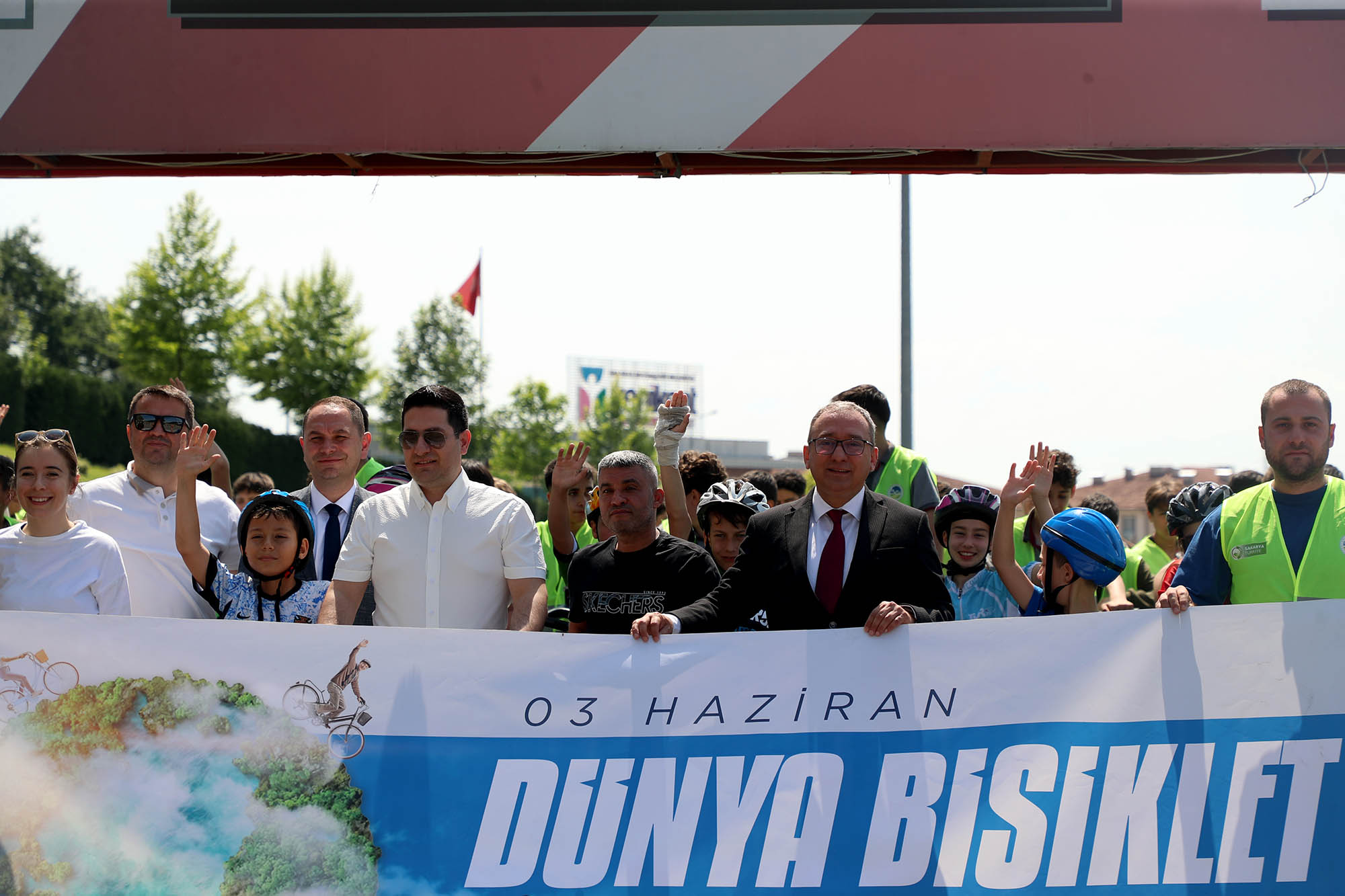 Dünya Bisiklet Günü’nde pedallar vadide sağlıklı bir dünya için döndü