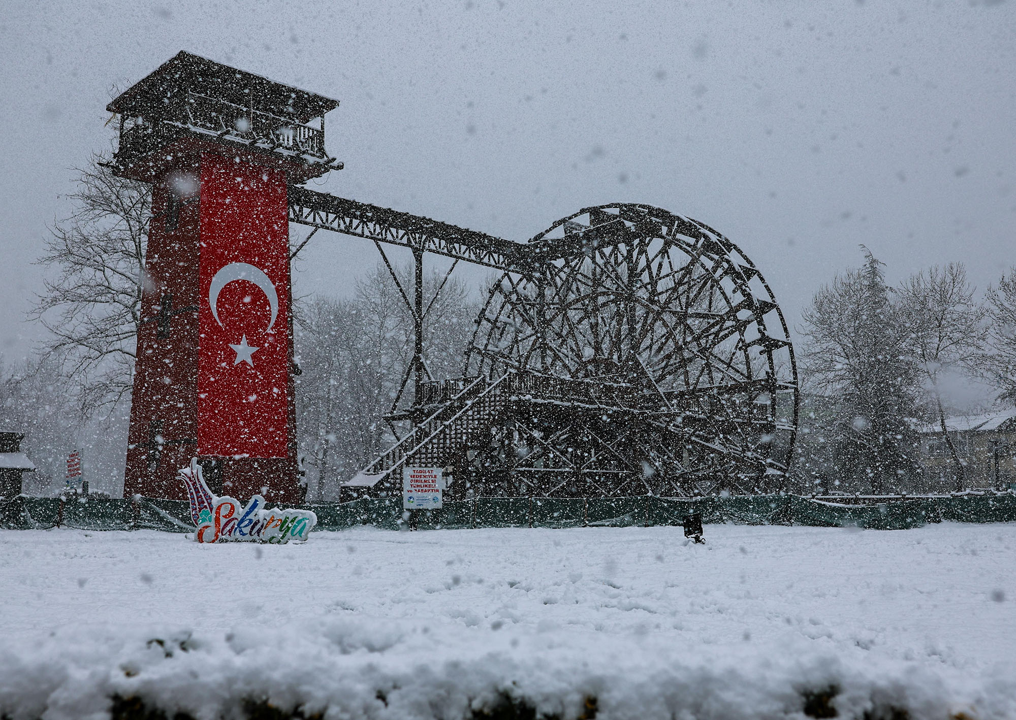 Sakarya beyaz örtüyle kartpostala dönüştü